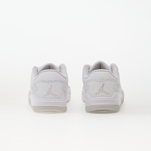white flight jordans