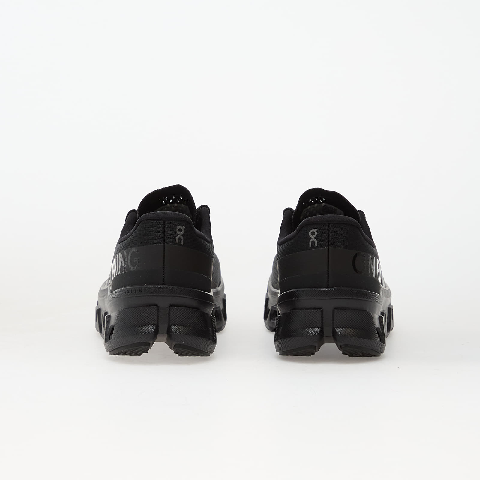 Naisten kengät On W Cloudmonster 1 Black/ Black