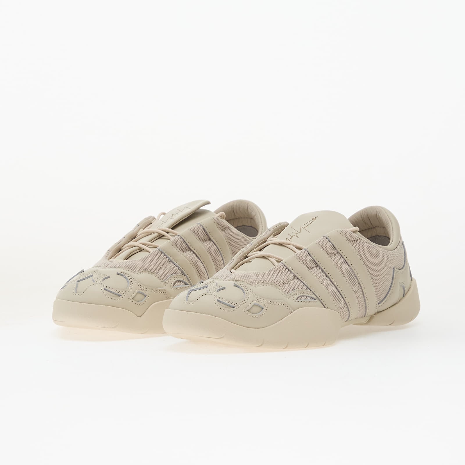 Vyriška avalynė Y-3 Regu 2002 Alumina/ Alumina/ Alumina