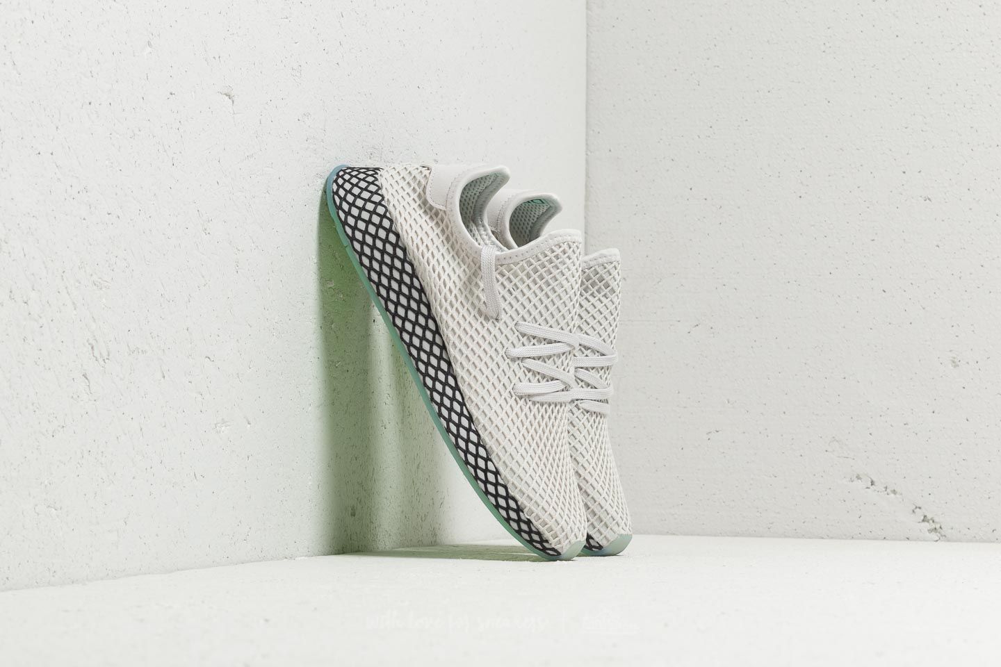 Adidas deerupt grey one store