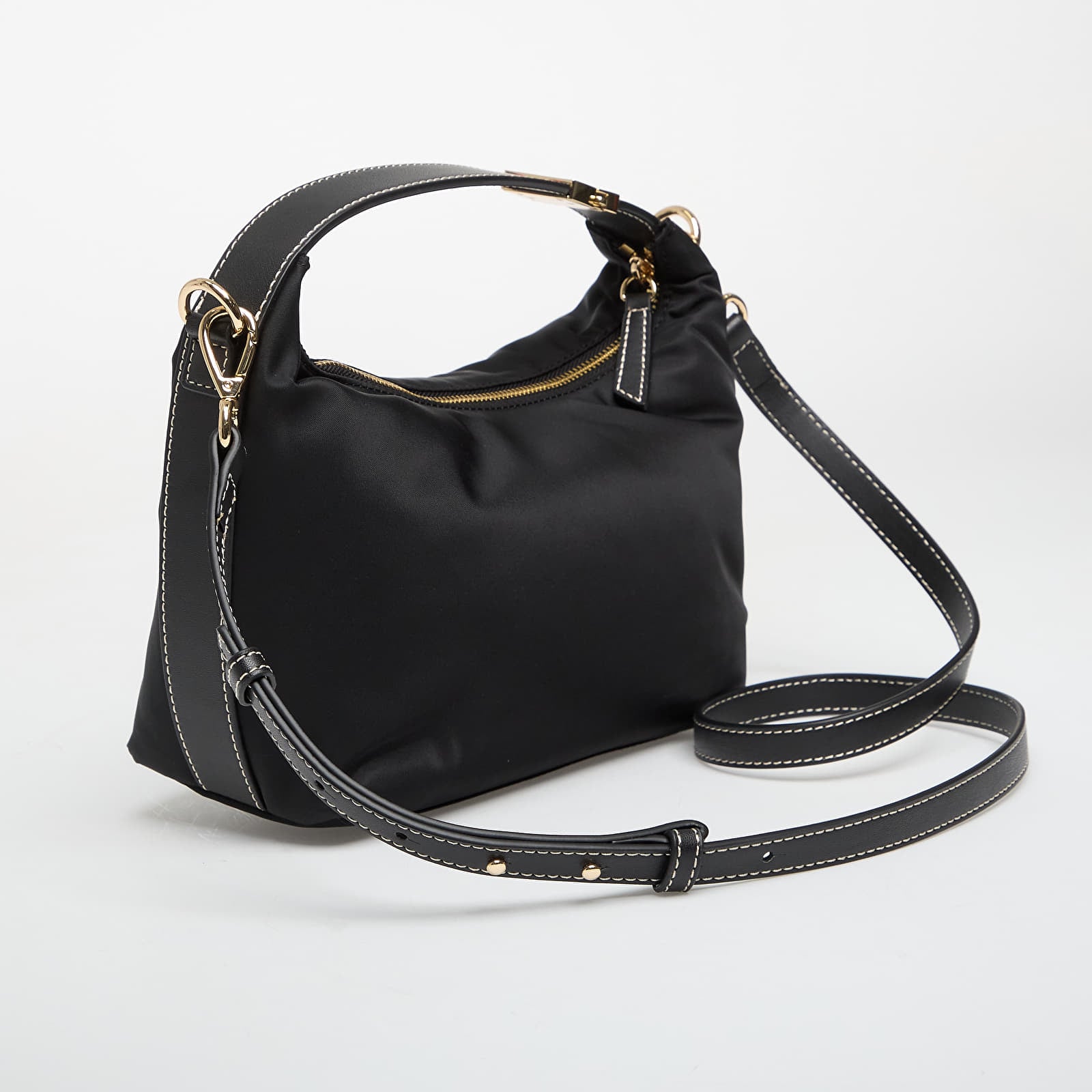 Kabelky Tommy Hilfiger Th Go Crossover Nylon Black