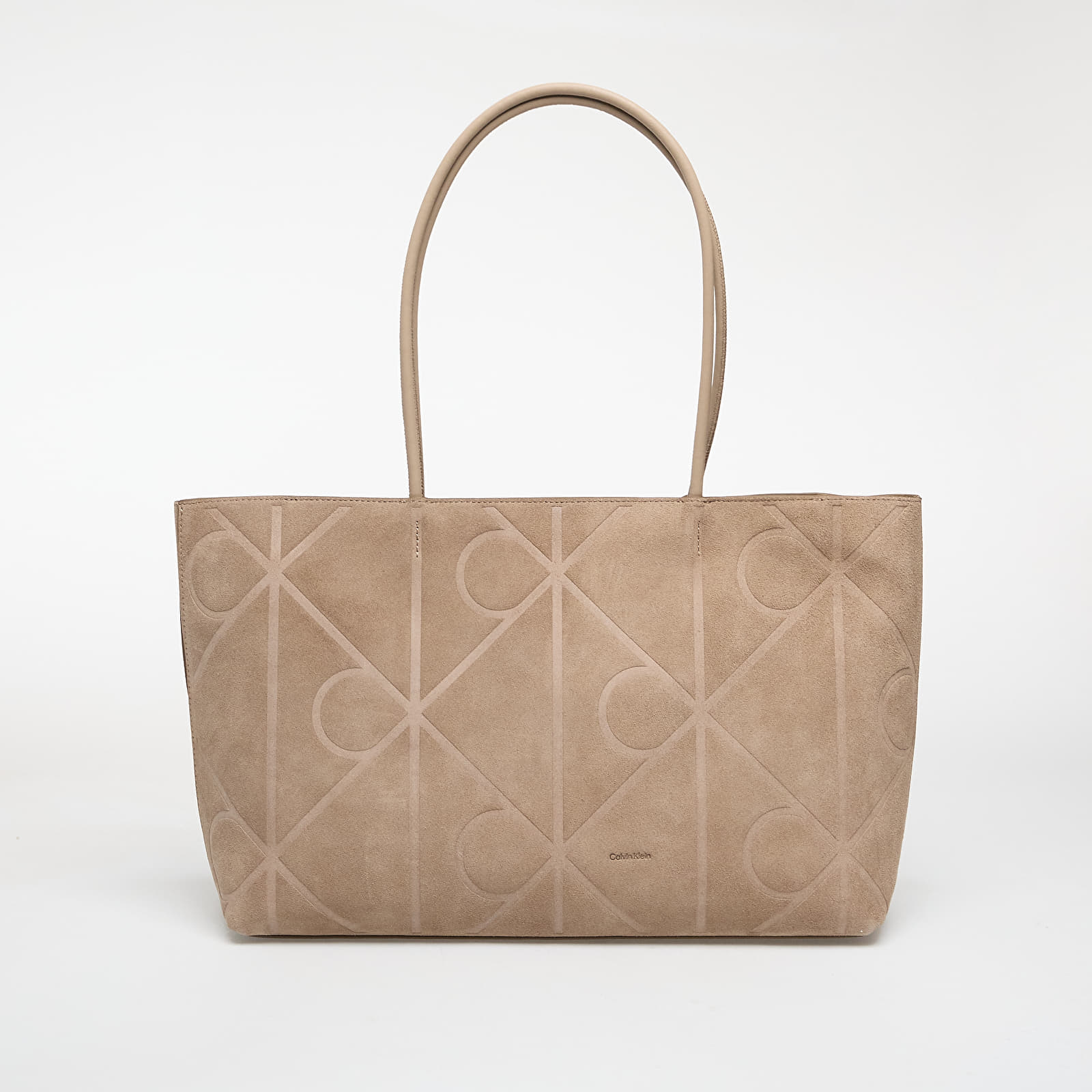 Håndvesker Calvin Klein Emblem Aop Embossed Suede Tote Beige