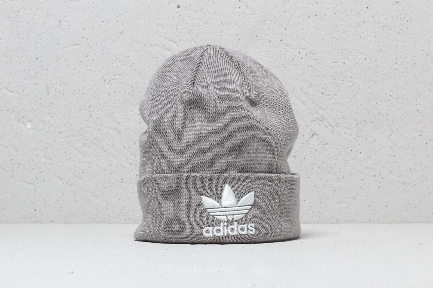 Adidas trefoil beanie clearance grey
