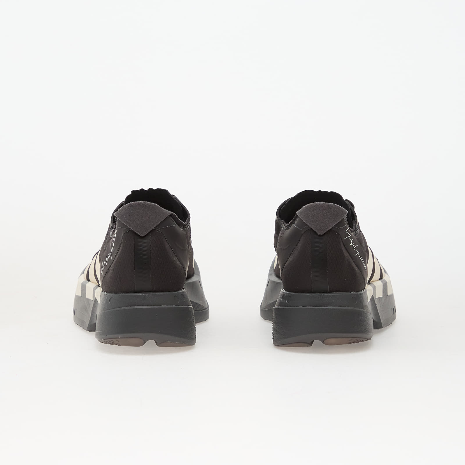 Moški čevlji Y-3 Adios Pro 4 Utility Black/ Utility Black/ Off White