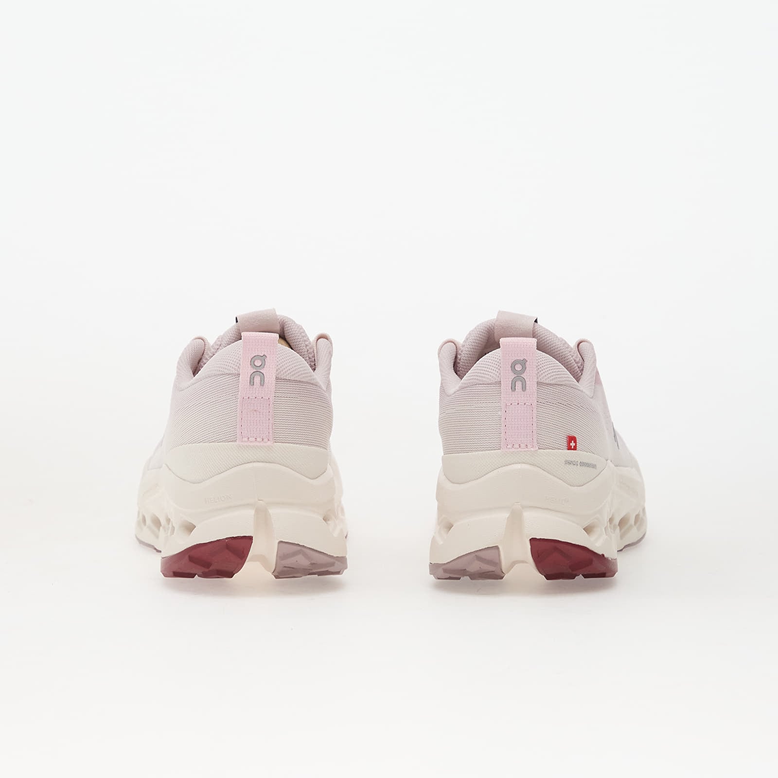 Ženski čevlji On W Cloudsurfer Trail 2 Lily/ Gardenia