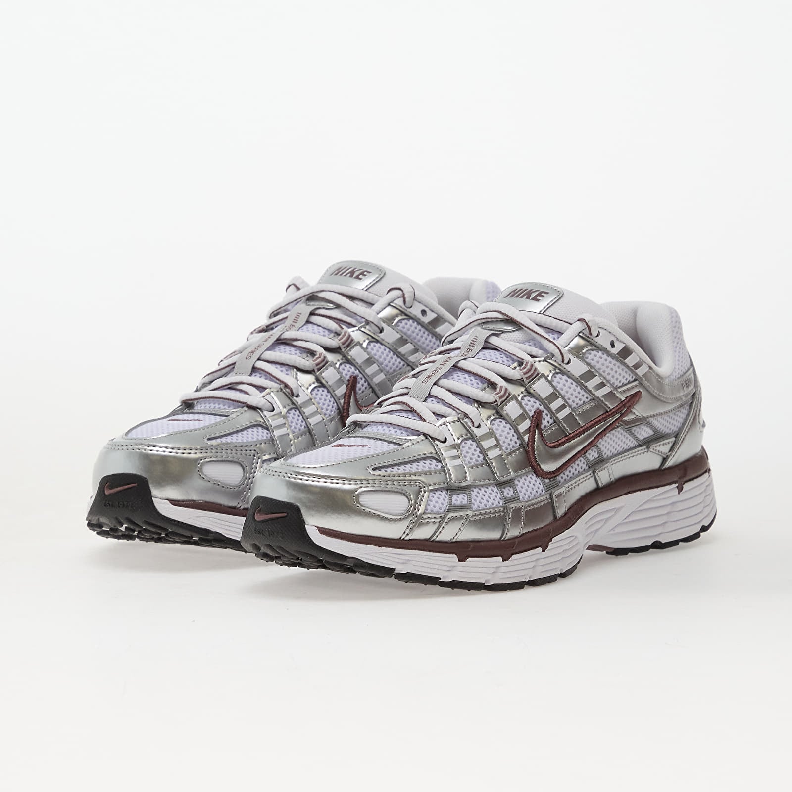 Ženski čevlji Nike W P-6000 White/ Tattoo-Metallic Silver-Black