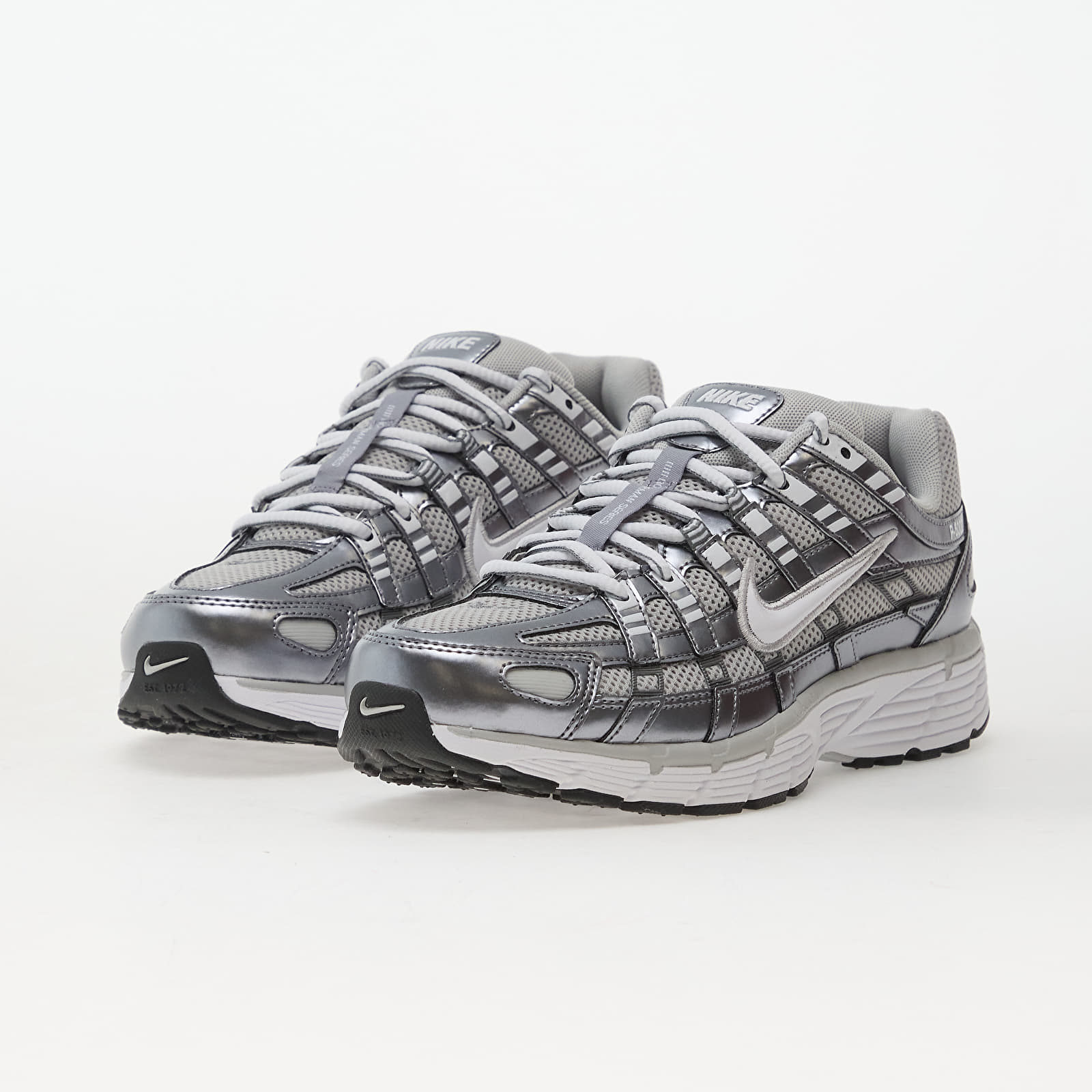 Ženski čevlji Nike W P-6000 Grey Fog/ White-Mtlc Cool Grey-Cool Grey