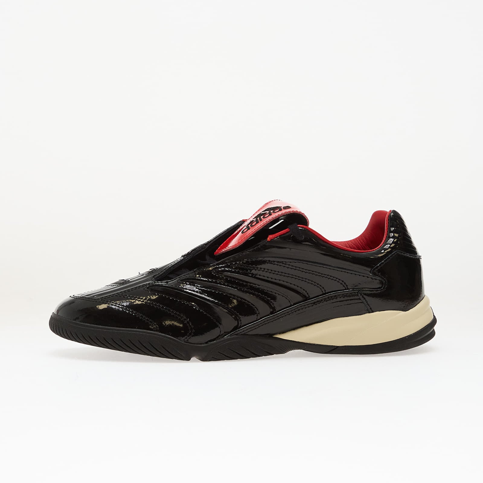 Levně Tenisky adidas Predator Sala Core Black/ Red/ Core Black