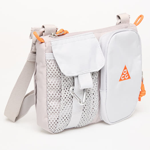 Сумки через плече Nike ACG 