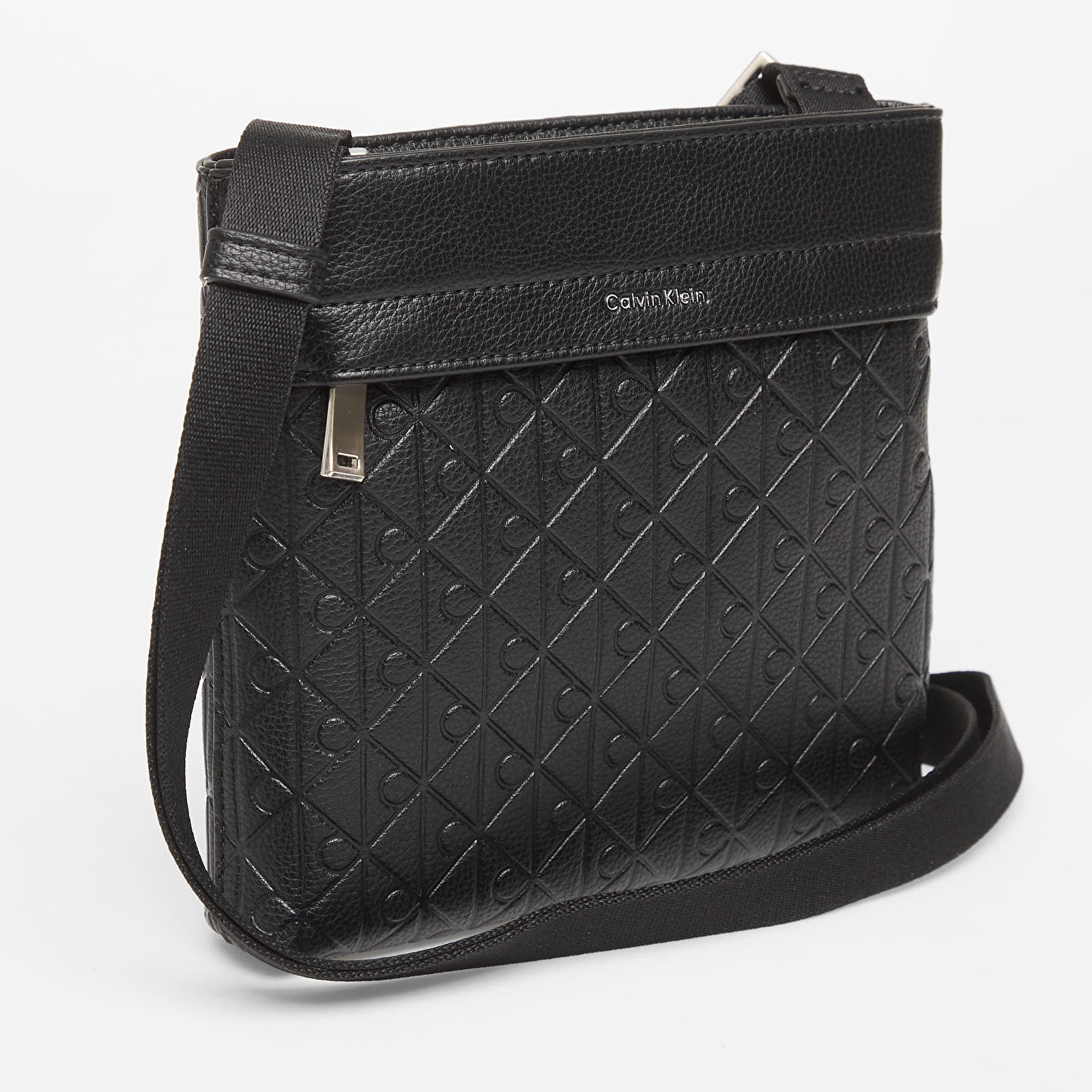 Axelremsväskor för män Calvin Klein Emblem Aop Emboss Flatpack Black