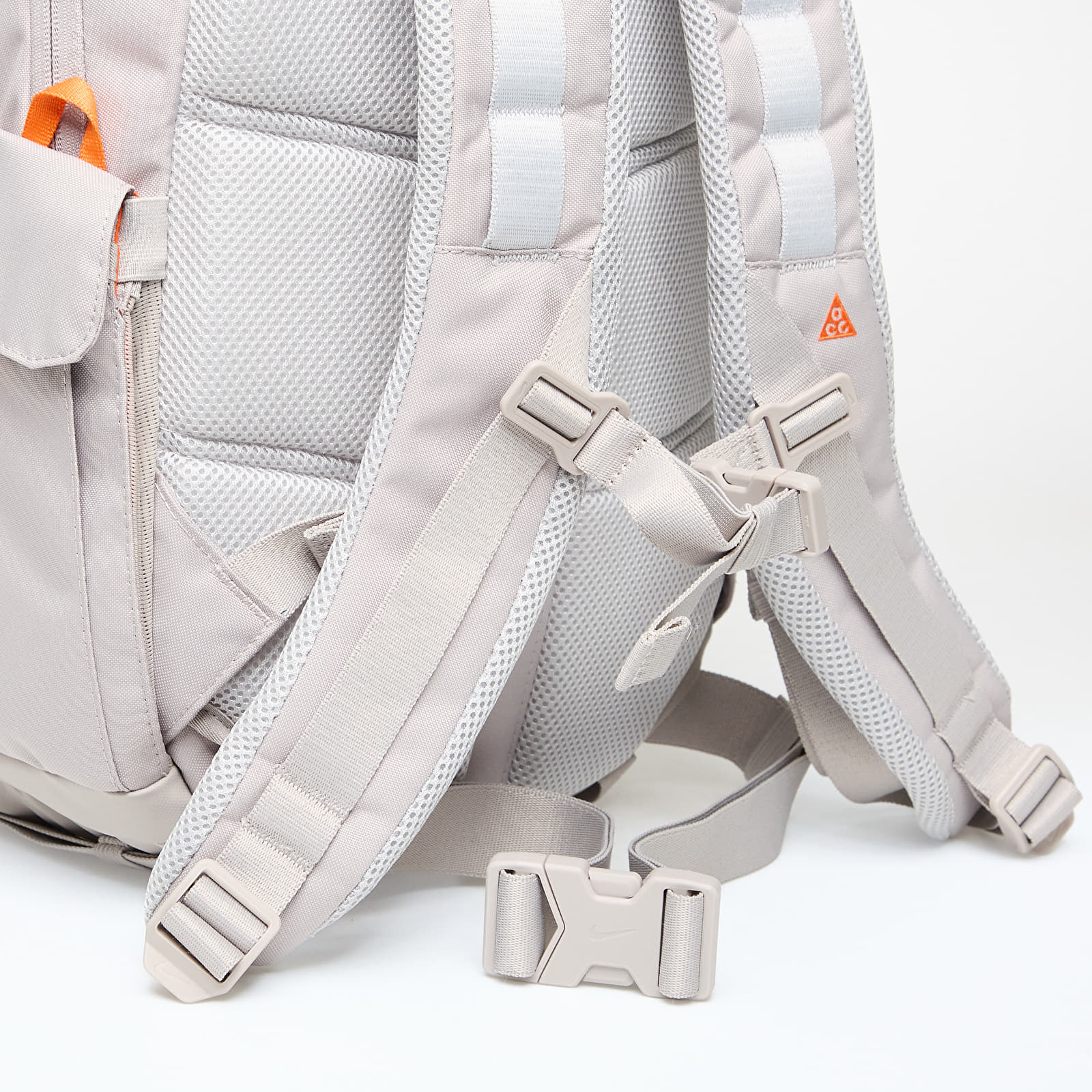 Mochilas Nike ACG "DAYMAX" Backpack 25L College Grey/ Grey Fog/ Safety Orange