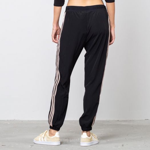 Adidas aa42 store