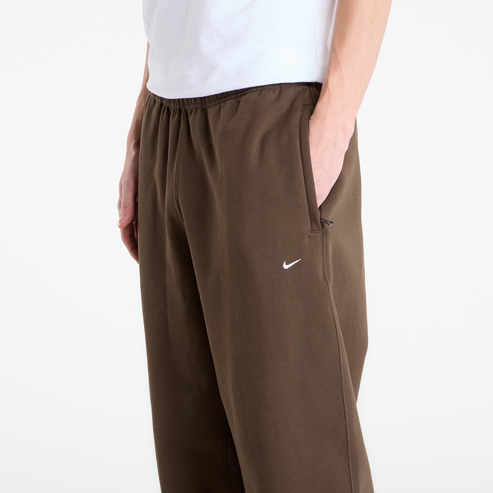 Calças Jogger Nike Solo Swoosh Men's Cuffed Fleece Pants Dark Hazel/ White