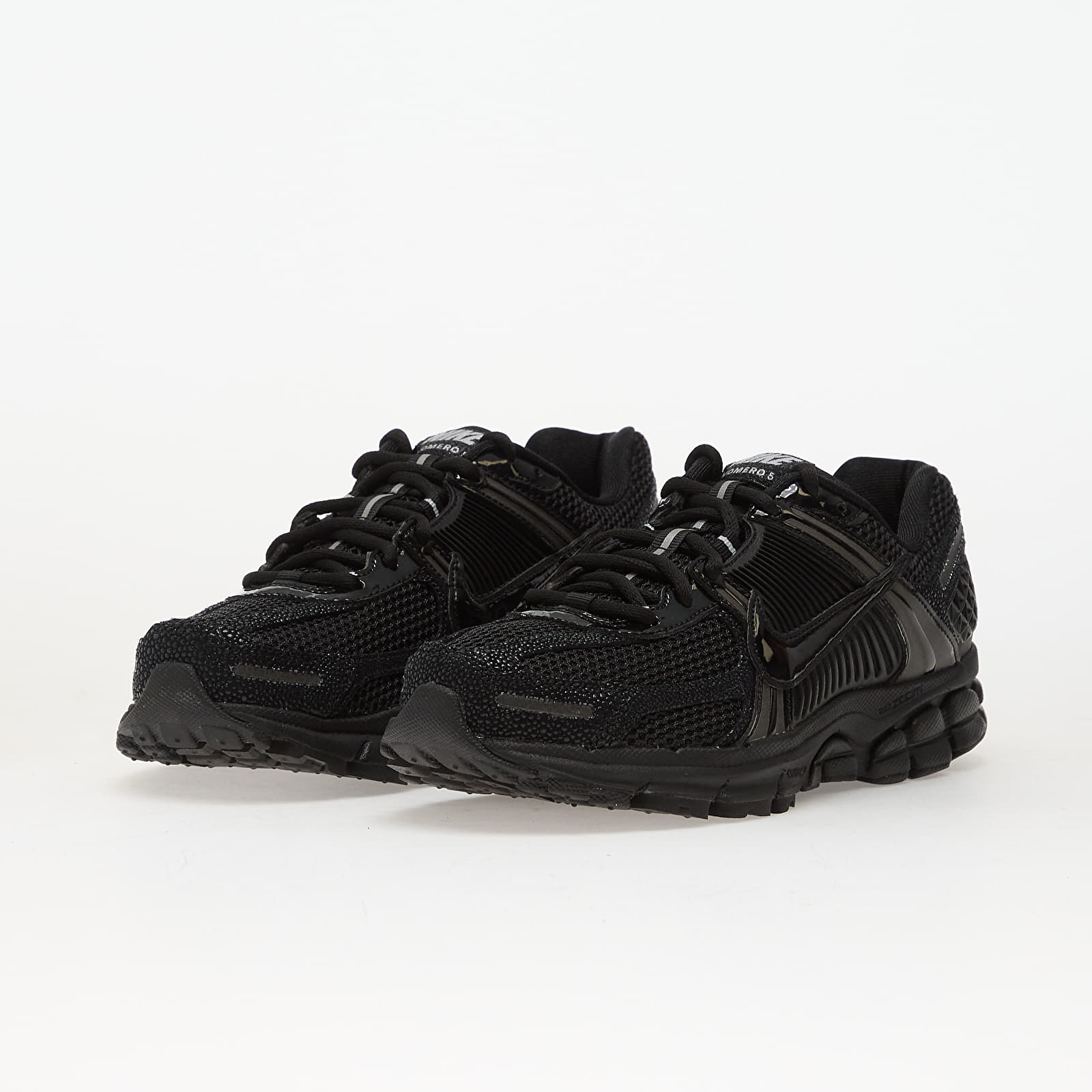 Damesko Nike W Zoom Vomero 5 Black/ Black-Mtlc Silver-Anthracite-White