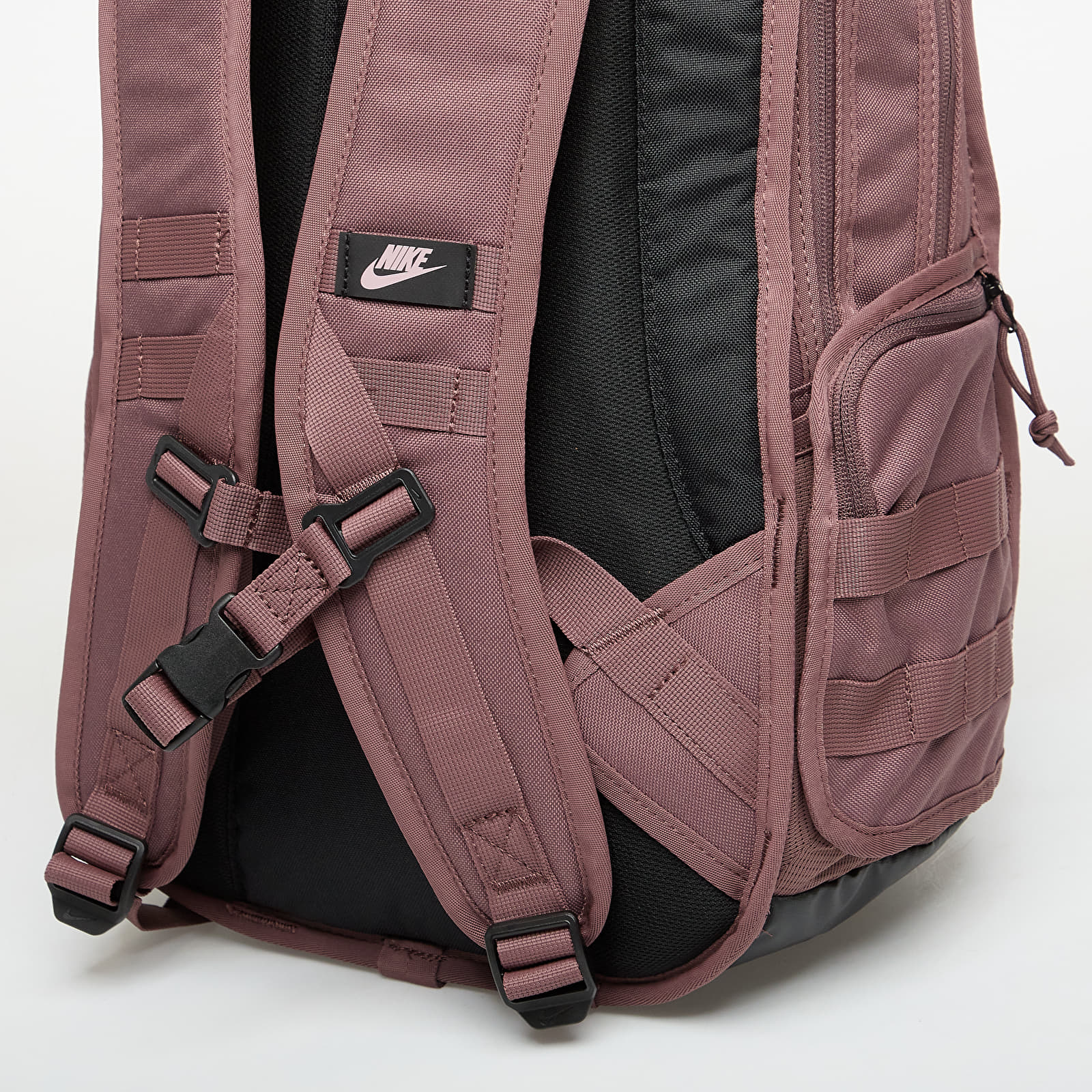 Ανδρικά σακίδια Nike Sportswear RPM Backpack 26L Tattoo/ Black/ Lt Violet Ore