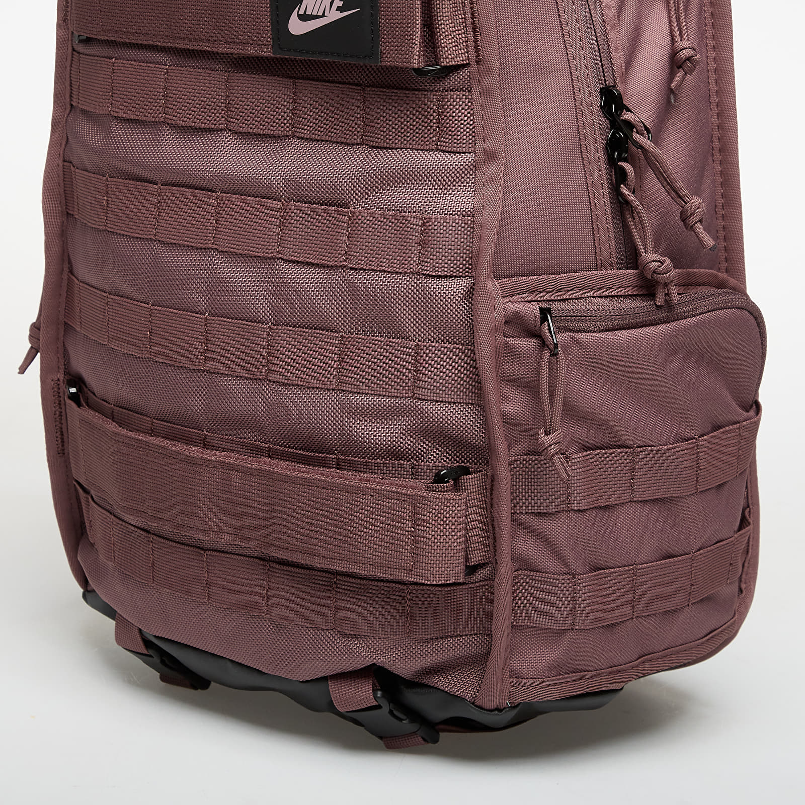 Ανδρικά σακίδια Nike Sportswear RPM Backpack 26L Tattoo/ Black/ Lt Violet Ore