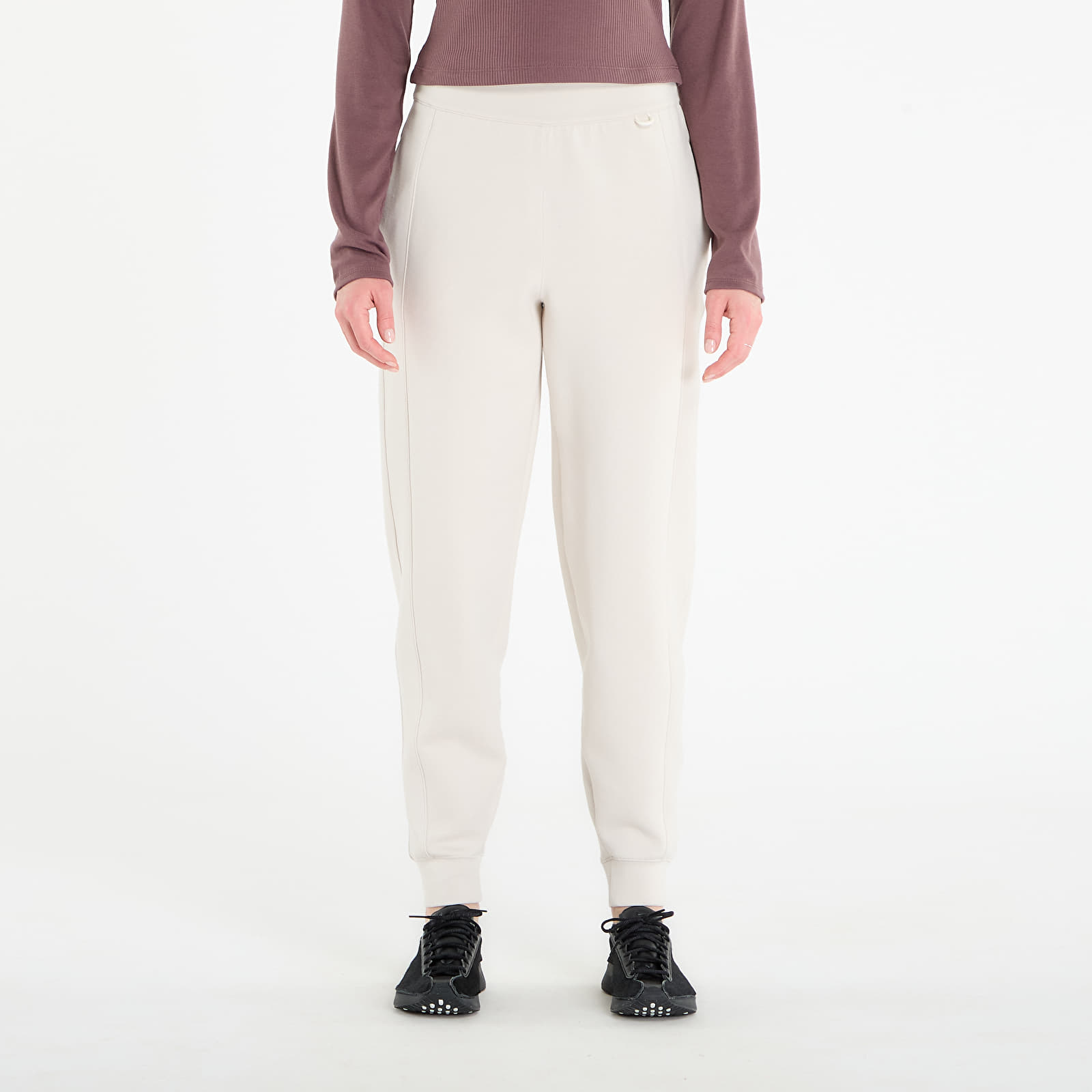Bukser til kvinder Nike 24.7 ImpossiblySoft Women's Dri-FIT Mid-Rise Joggers Lt Orewood Brn/ Lt Iron Ore