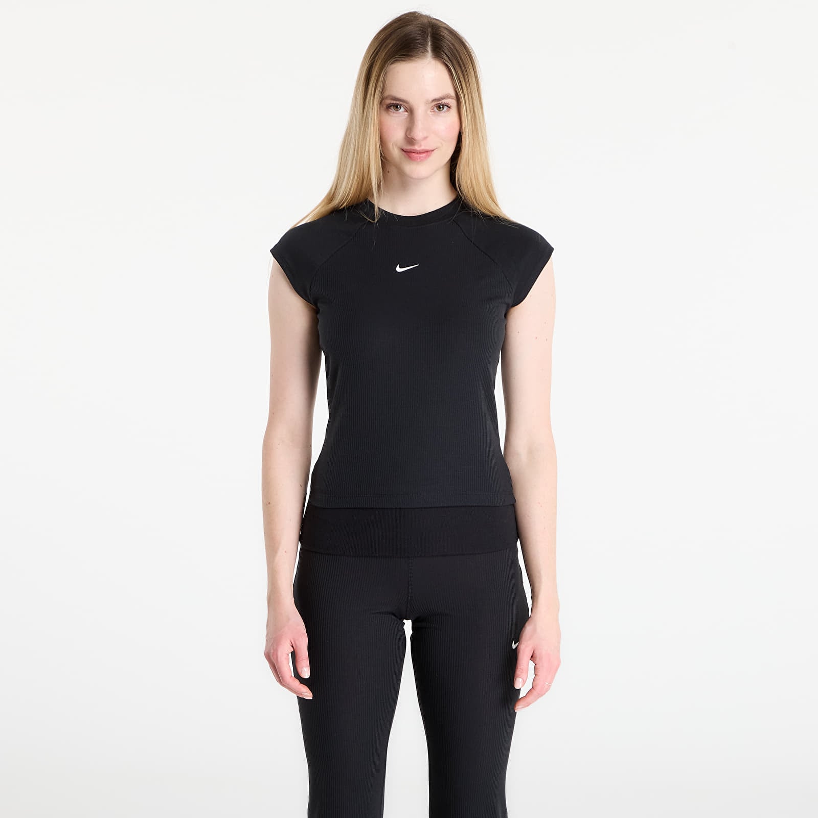 Tops de mujer Nike Sportswear Chill Knit Women's Tight Short-Sleeve Ribbed Top Black/ Sail