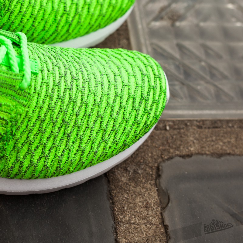 Men s shoes Nike Flyknit Rosherun Volt Black Electric Green Dark