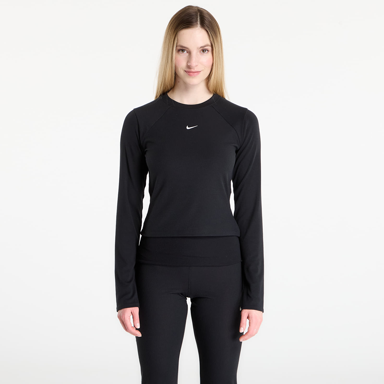 Damen T-Shirts  Nike Sportswear Chill Knit Women's Tight Long-Sleeve Ribbed Top Black/ Sail