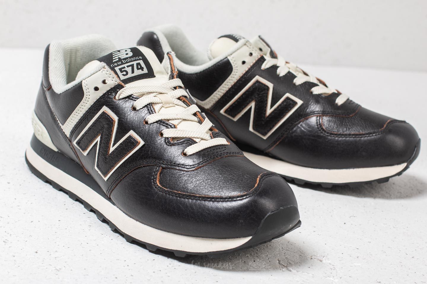 Ανδρικά παπούτσια New Balance 574 Black