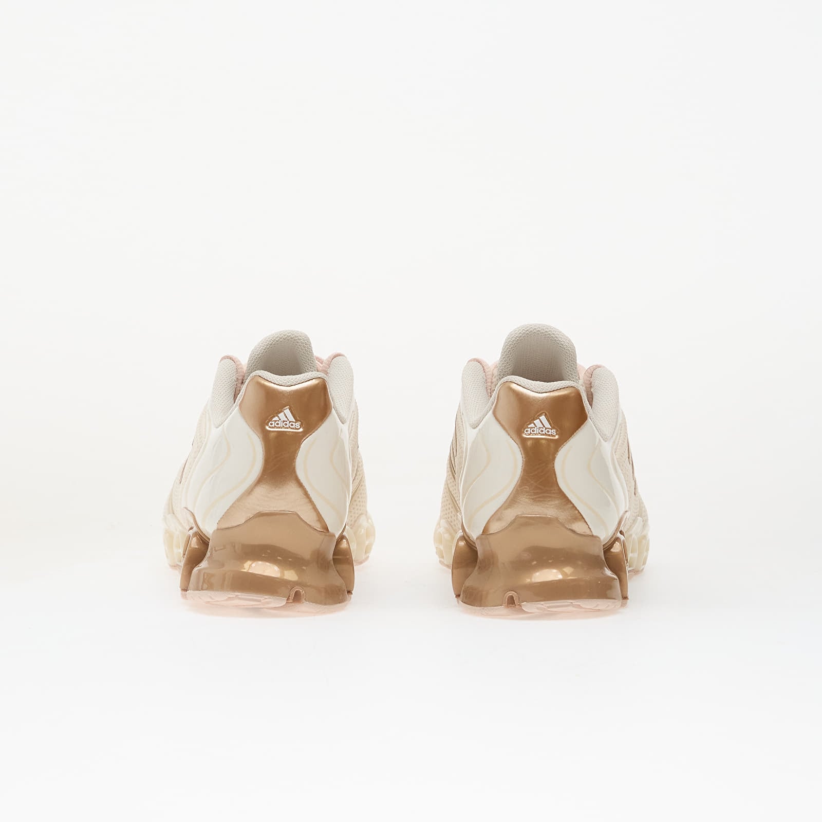 Zapatillas mujer adidas Mega Ghostride W Core White/ Coppmt/ Wonder Aqua