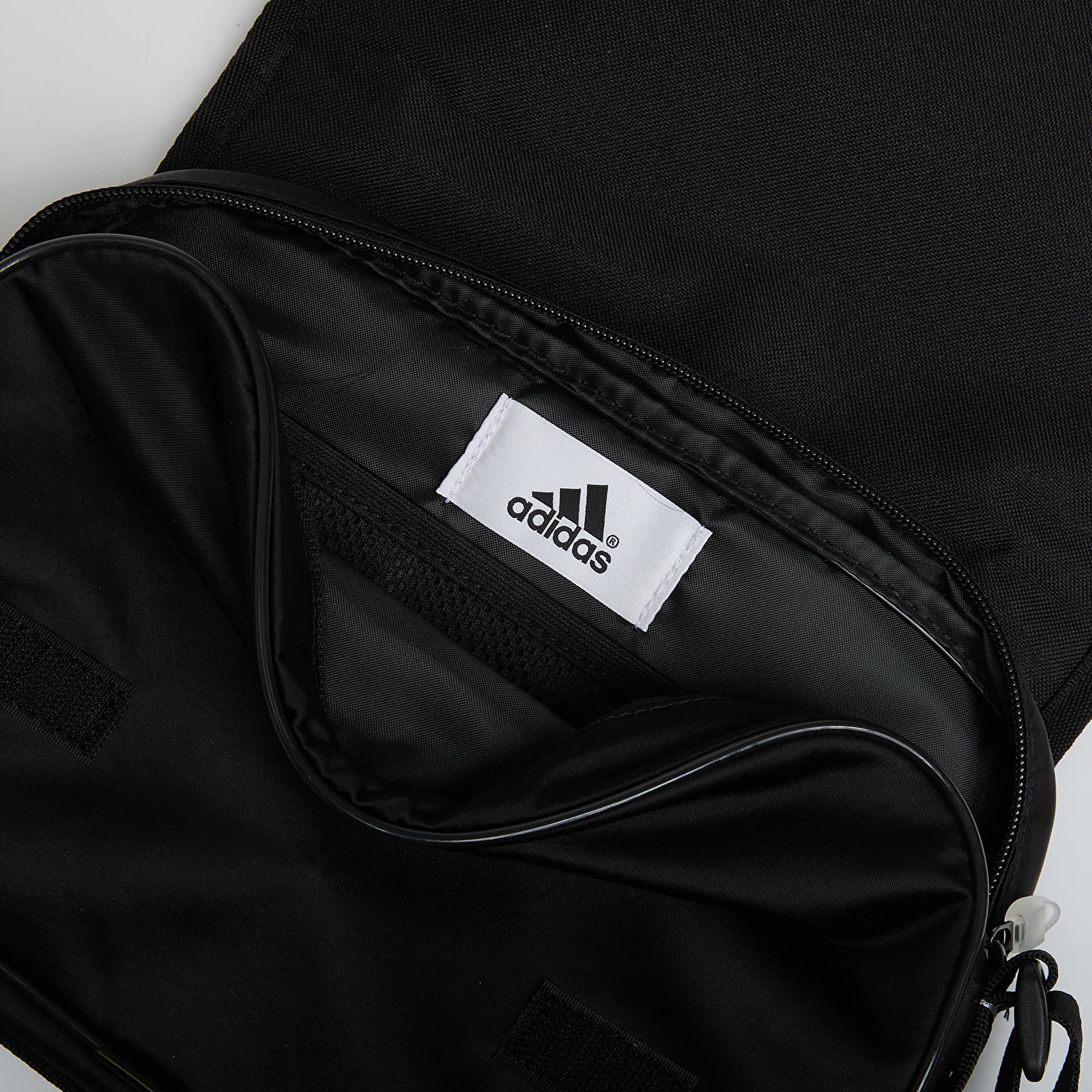 Torby przez ramię adidas Small Messenger Black