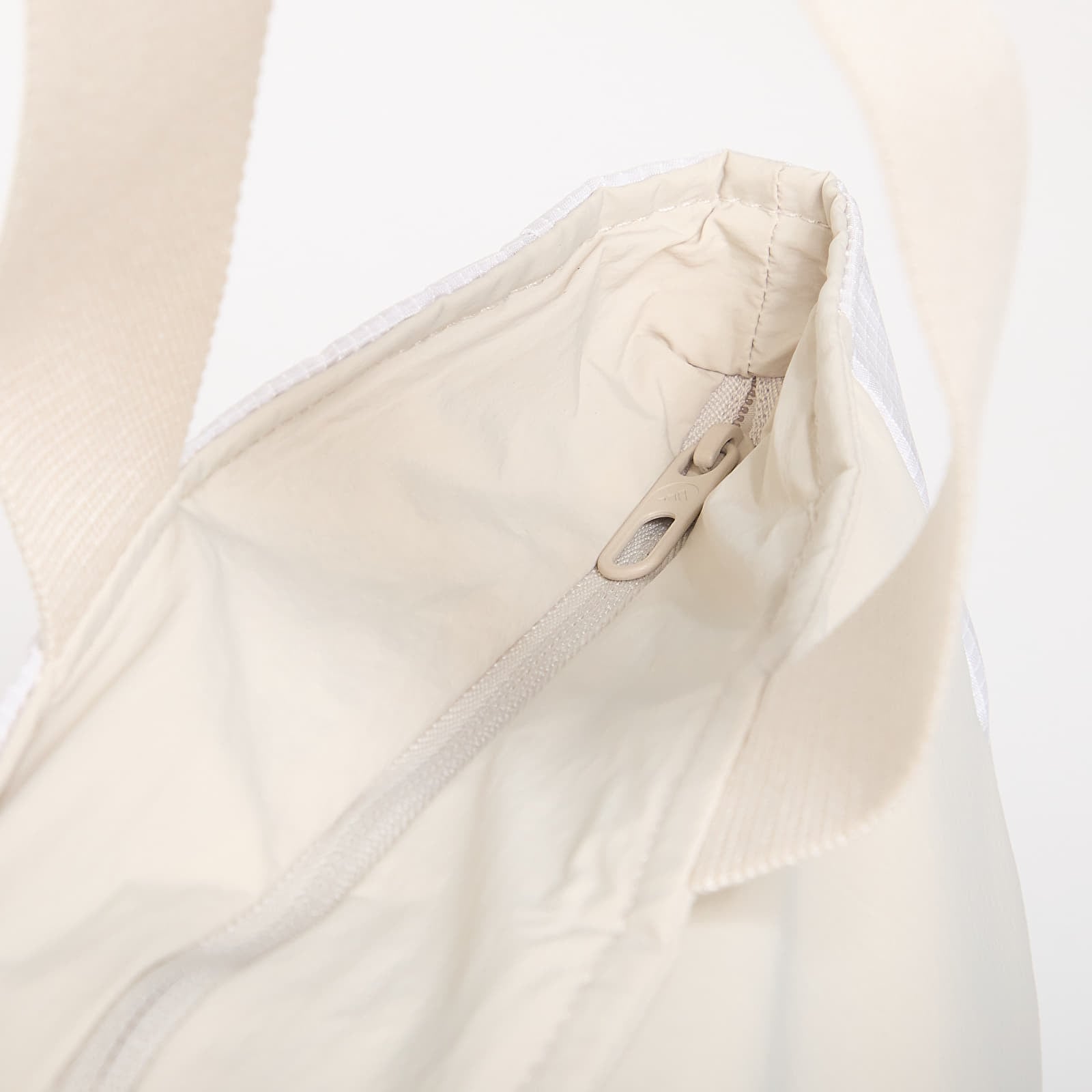 Crossbody bags adidas Clsc Summer Tote Wonder Aluminium/ White