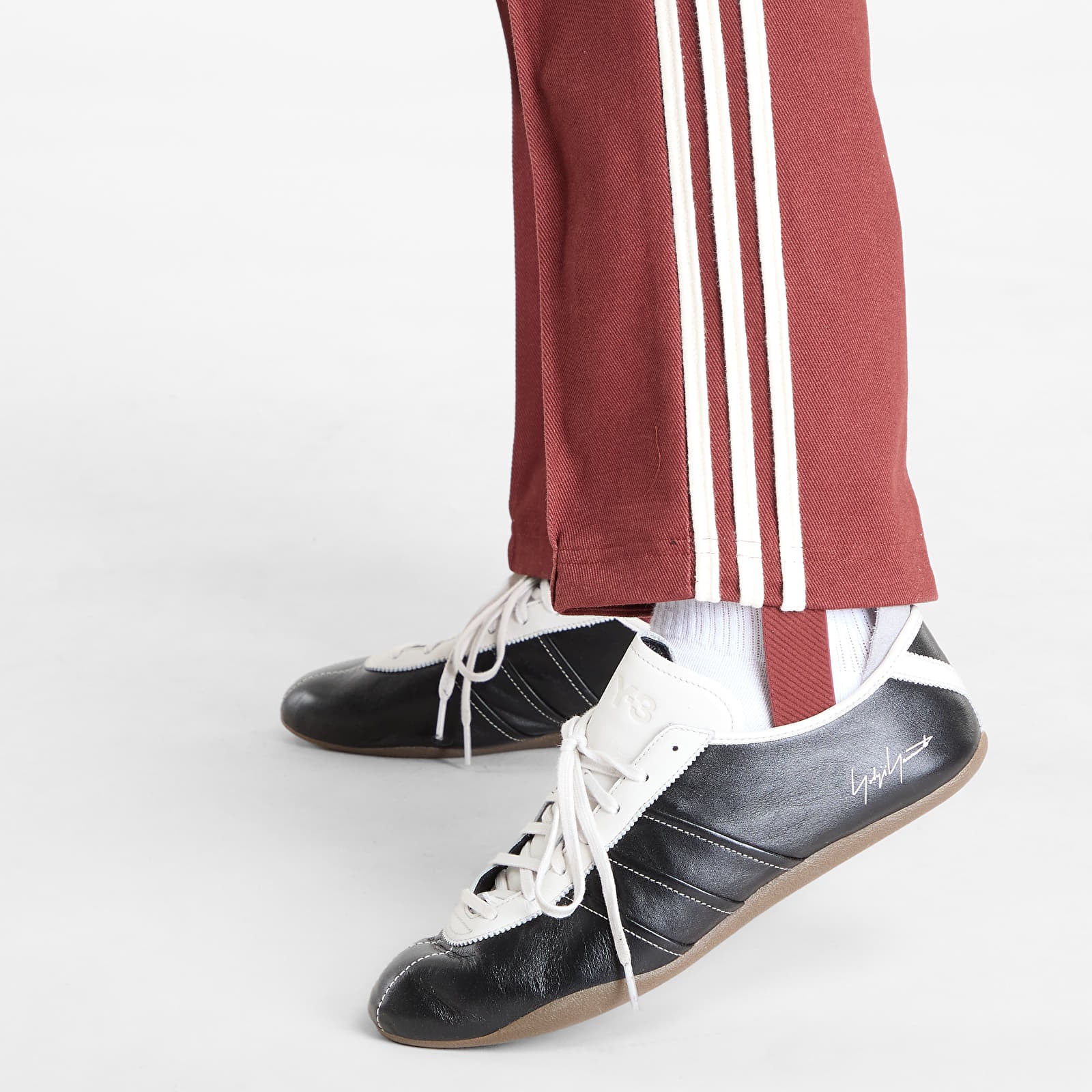 Tepláky adidas Clot Track Pant UNISEX Fox Brown