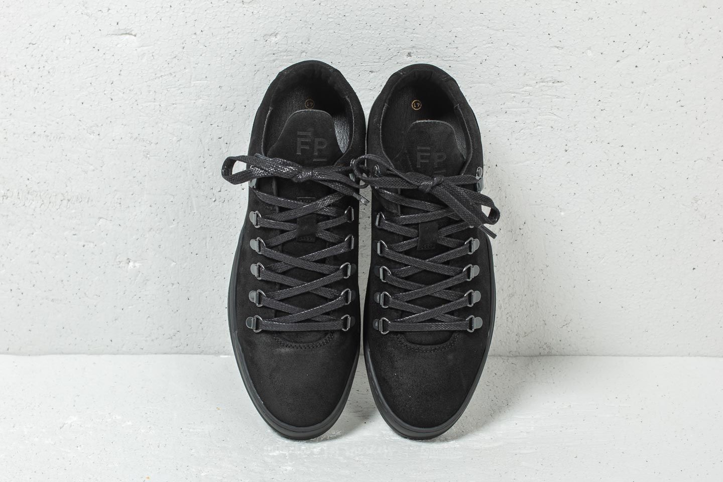 Herren Sneaker und Schuhe Filling Pieces Mountain Cut Ghost Waxed Suede All Black