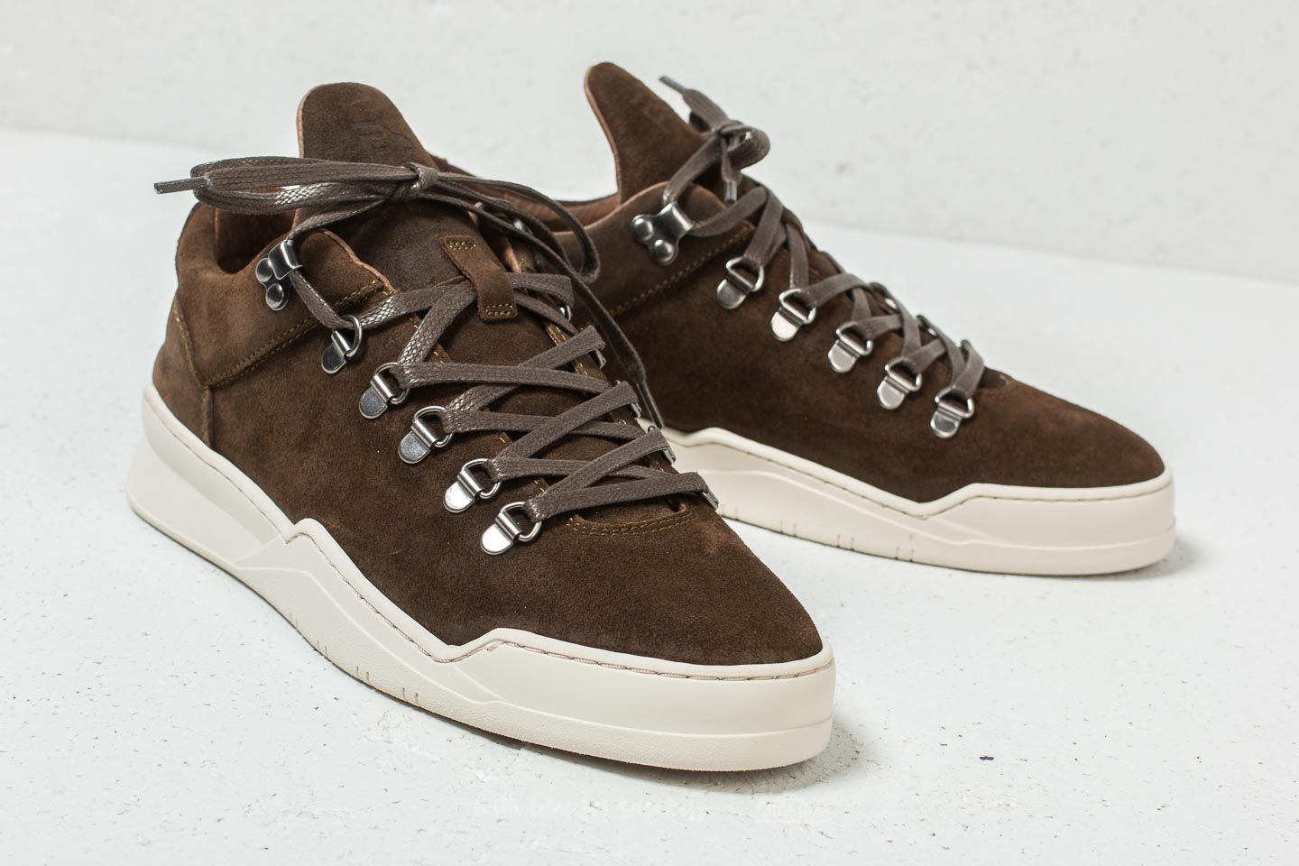 Low top ghost waxed suede all black store