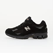 New Balance 2002 Black/ Magnet