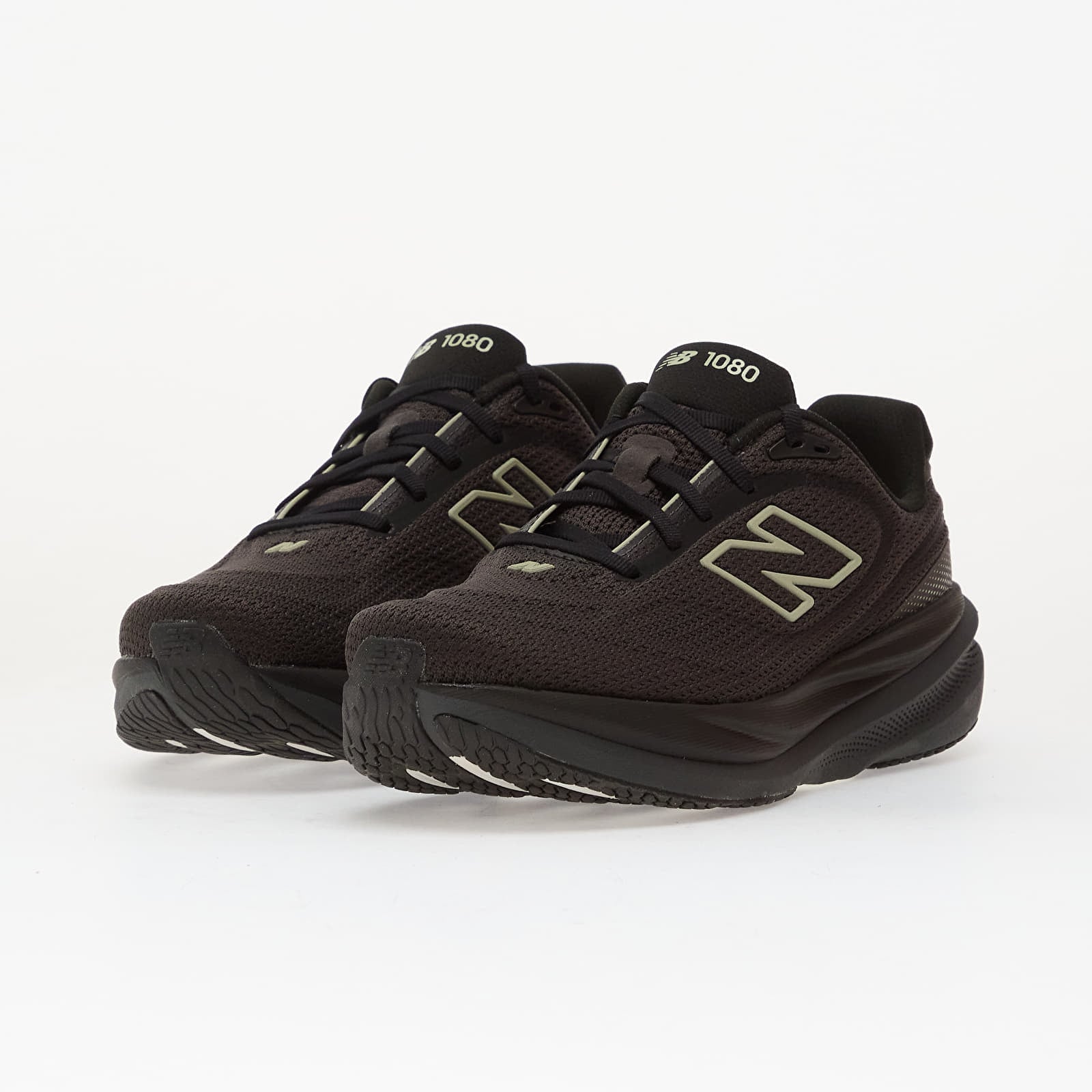 Мъжки кецове и обувки New Balance 1080 v15 Black/ Faded Black/ Olivine
