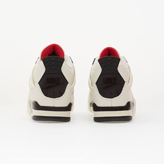 nike flight club trainers