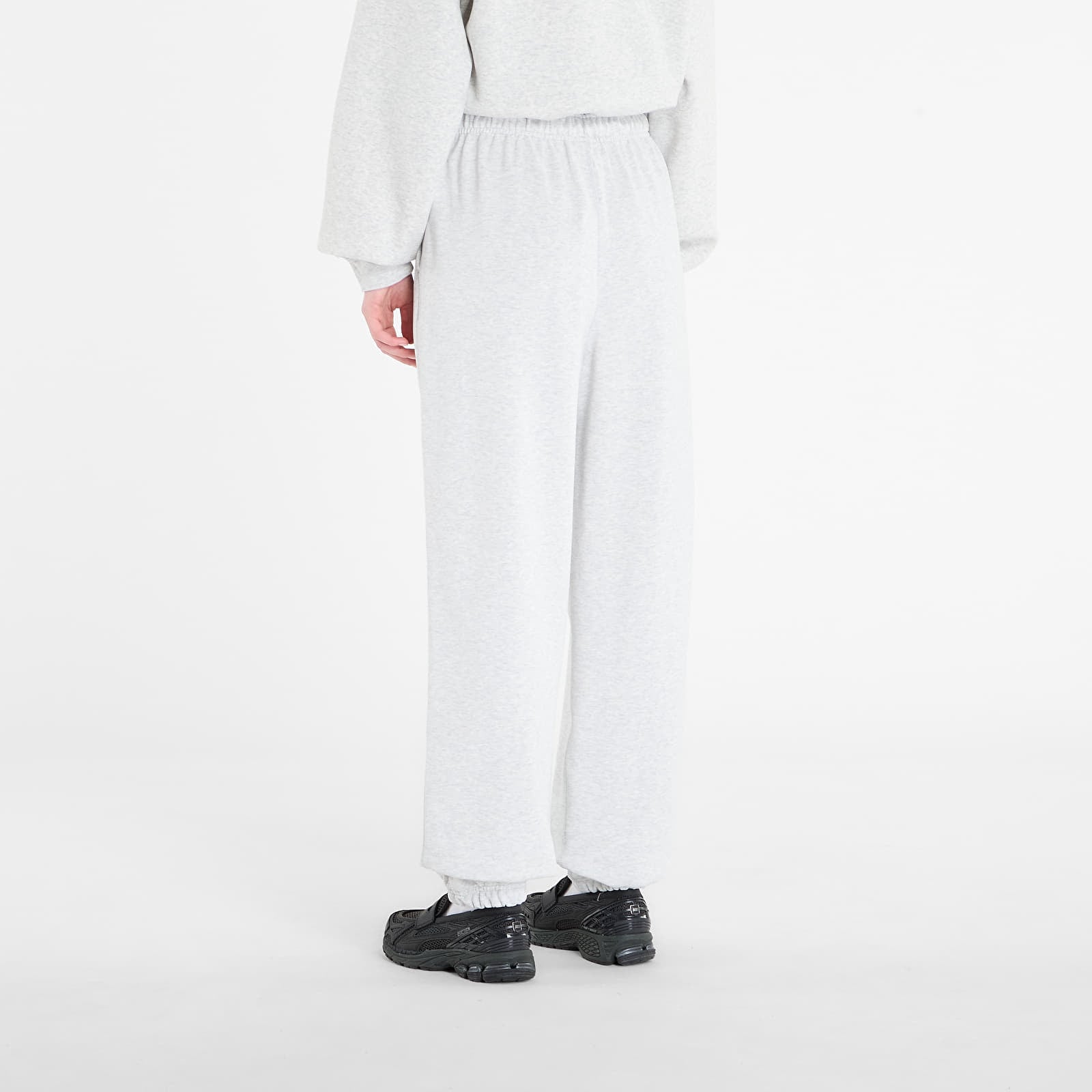 Tepláky New Balance Athletics French Terry Jogger Ash Heather