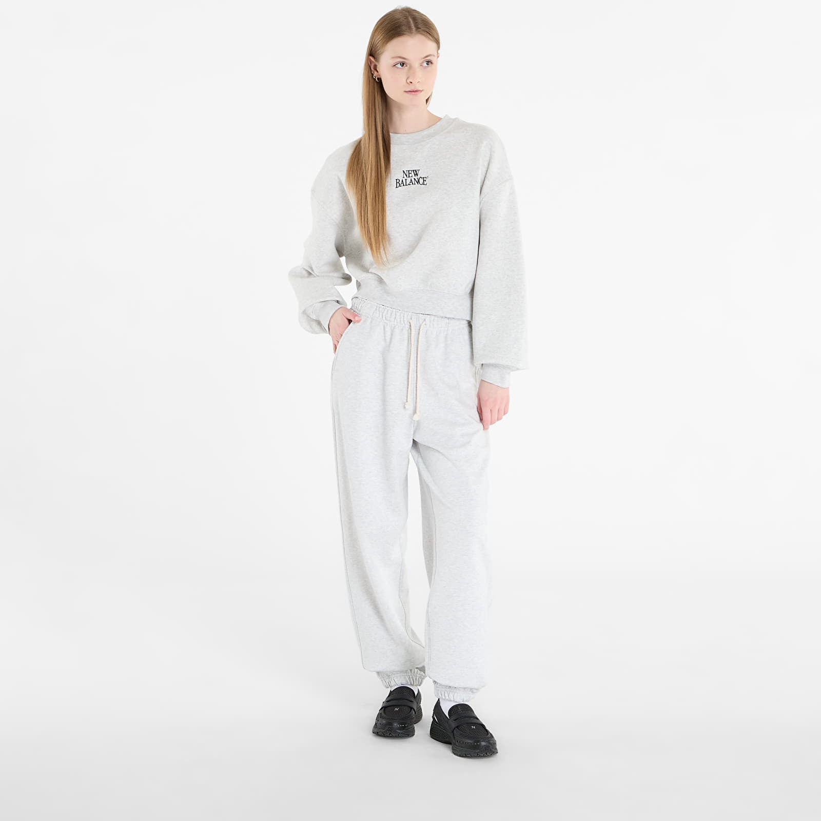 Tepláky New Balance Athletics French Terry Jogger Ash Heather