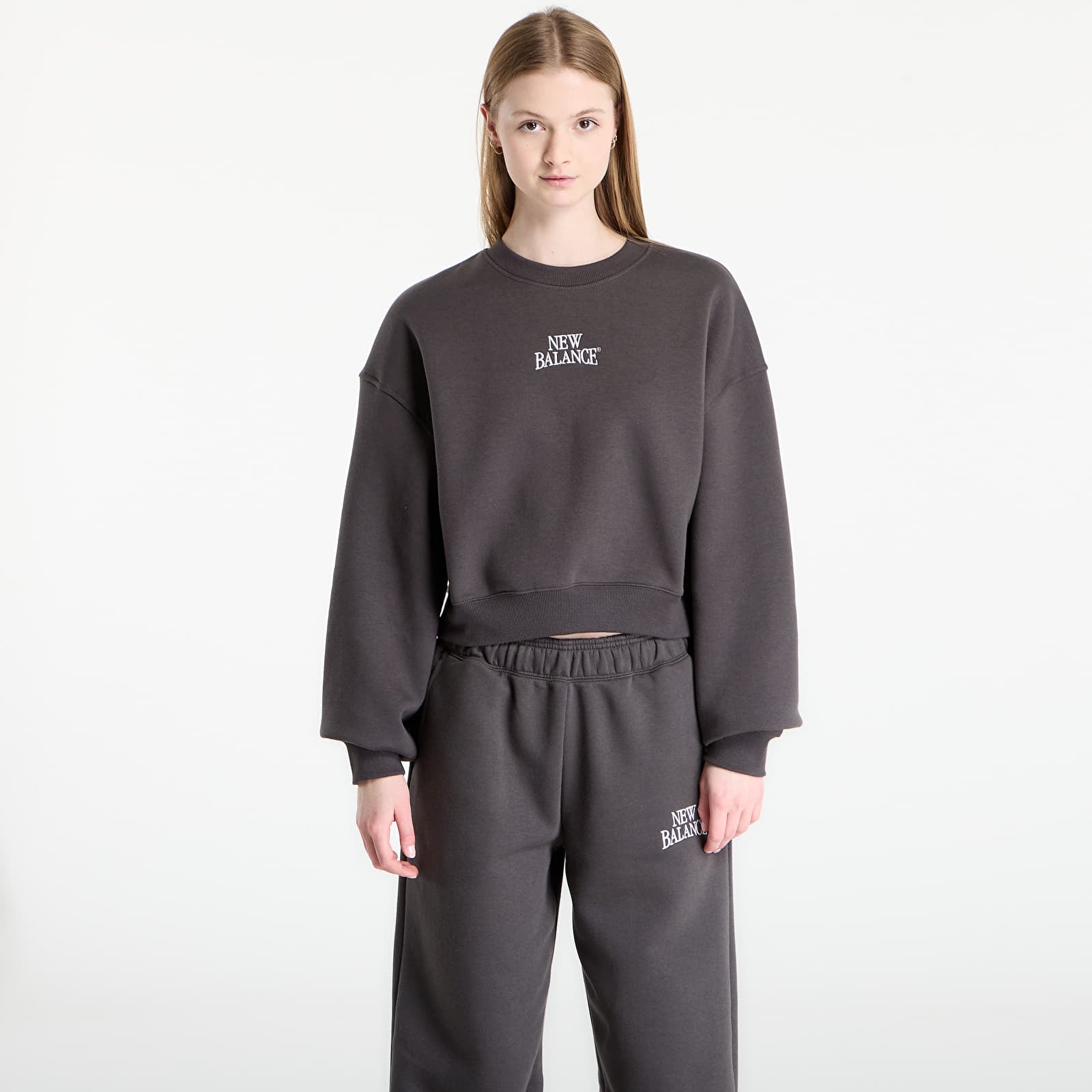 Mikiny New Balance Linear Heritage Fleece Crew Faded Black