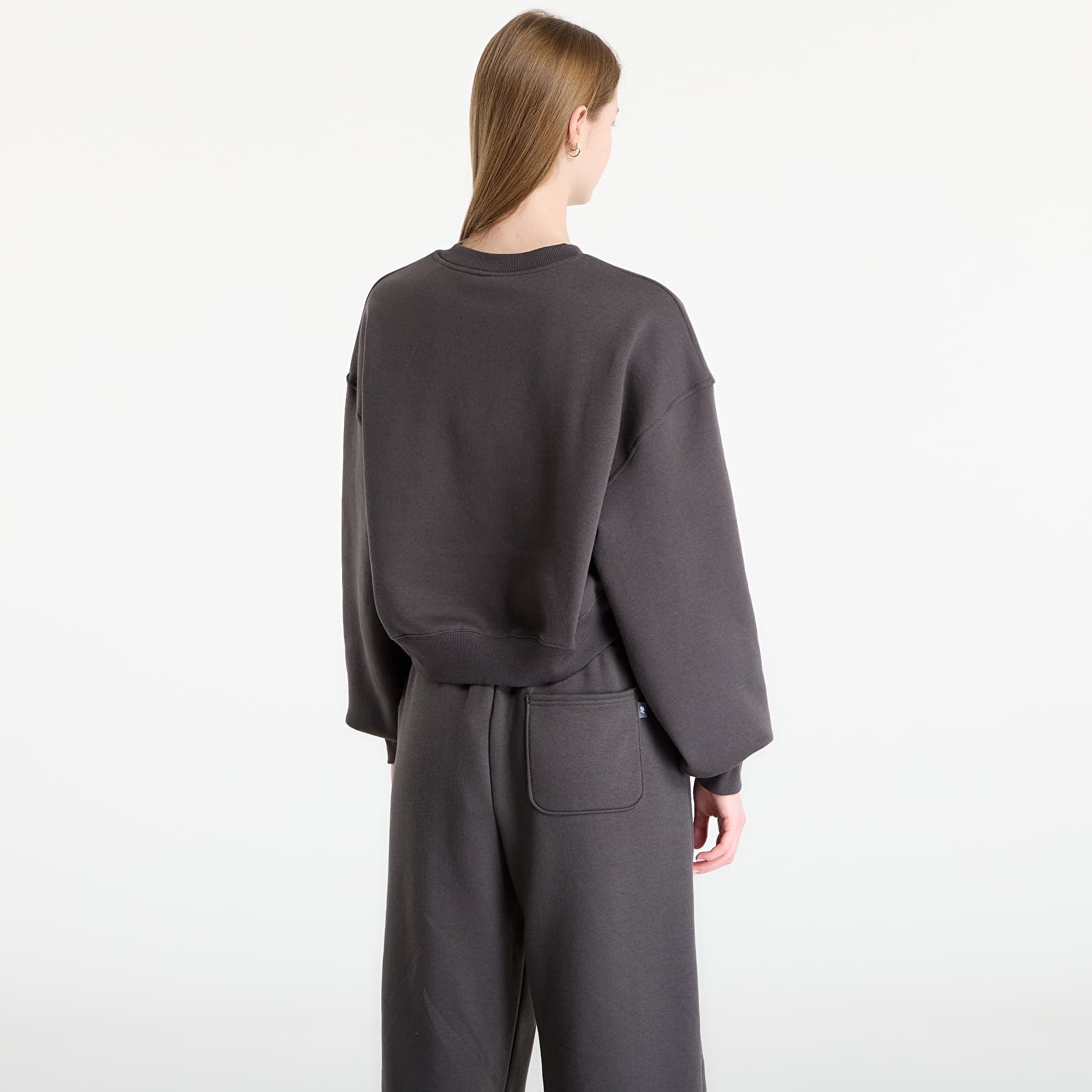 Mikiny New Balance Linear Heritage Fleece Crew Faded Black