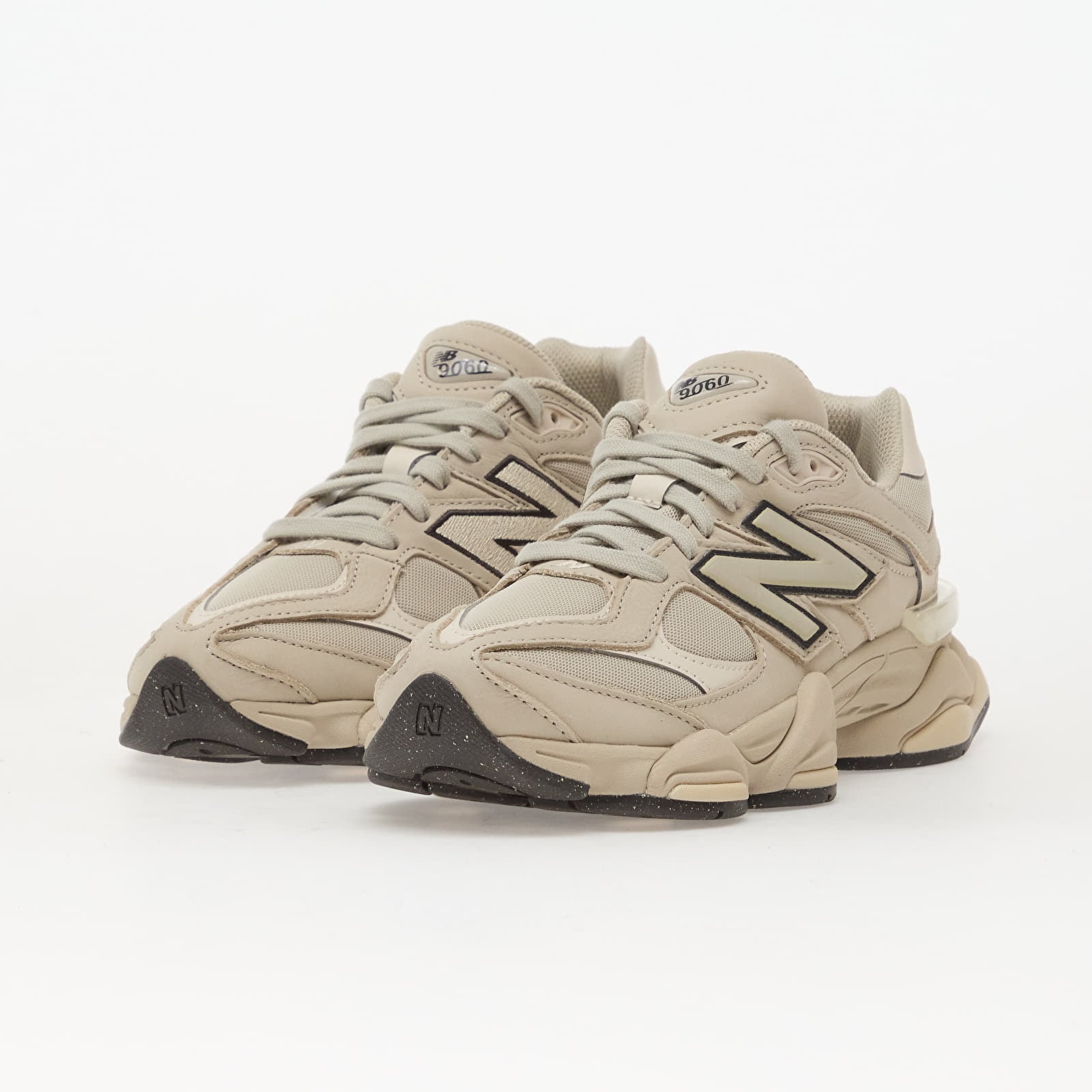 Herren Sneaker und Schuhe New Balance 9060 Shipyard/ Linen