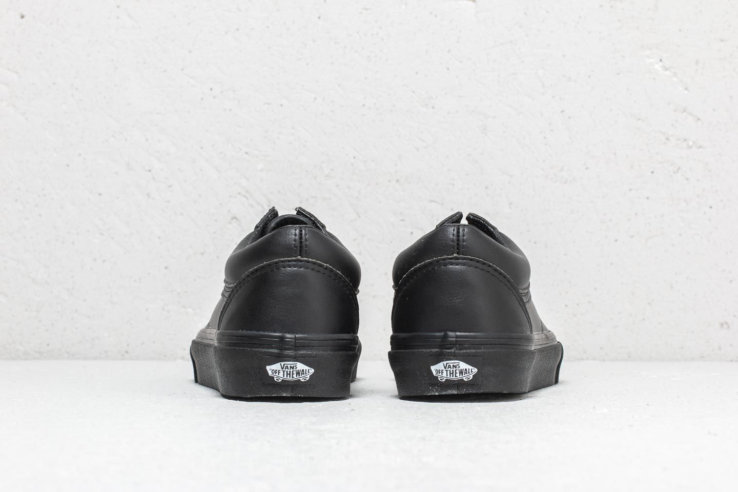 Men s shoes Vans Old Skool Classic Tumble Black Mono Footshop