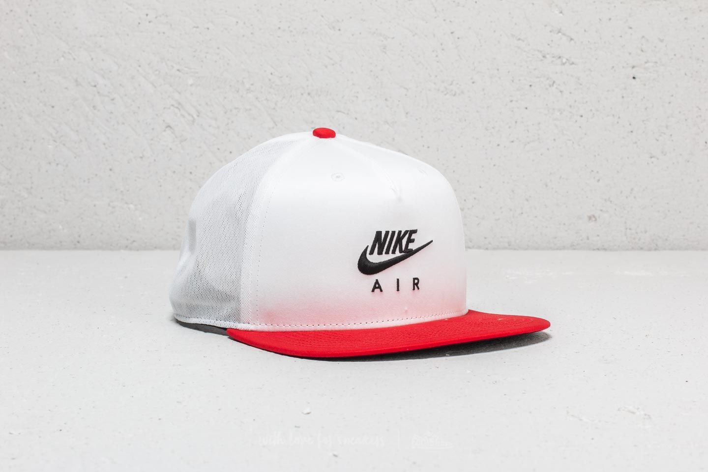 Kšiltovky Nike Sportswear Air Pro Cap White/ Red