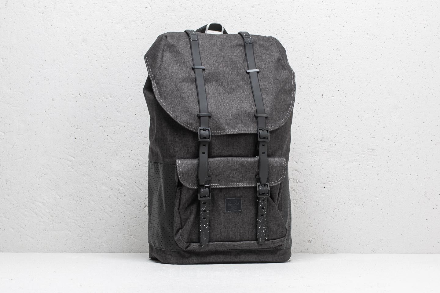 Herschel little america black outlet crosshatch