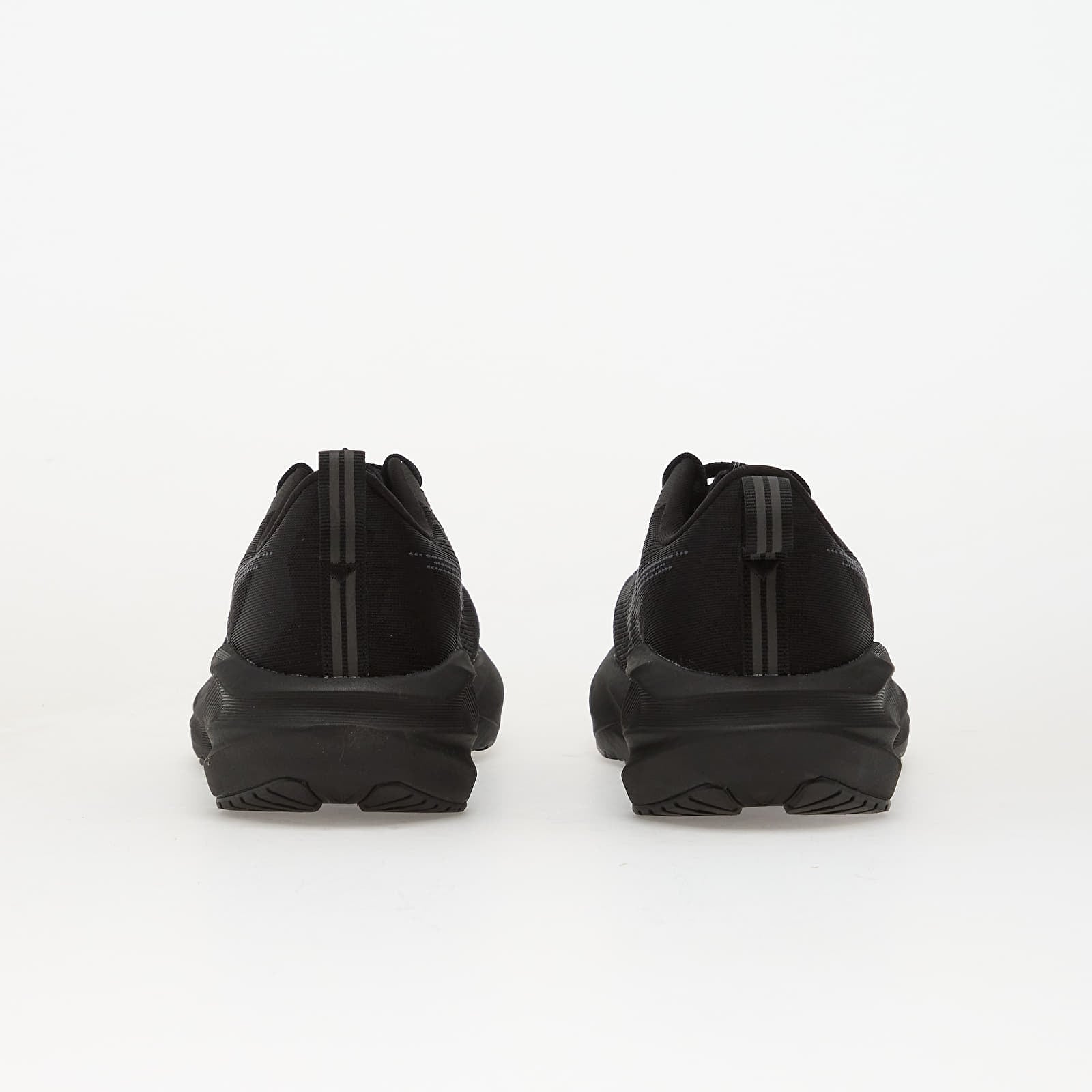 Damen Sneaker und Schuhe Asics Novablast 5 Black/ Carrier Grey