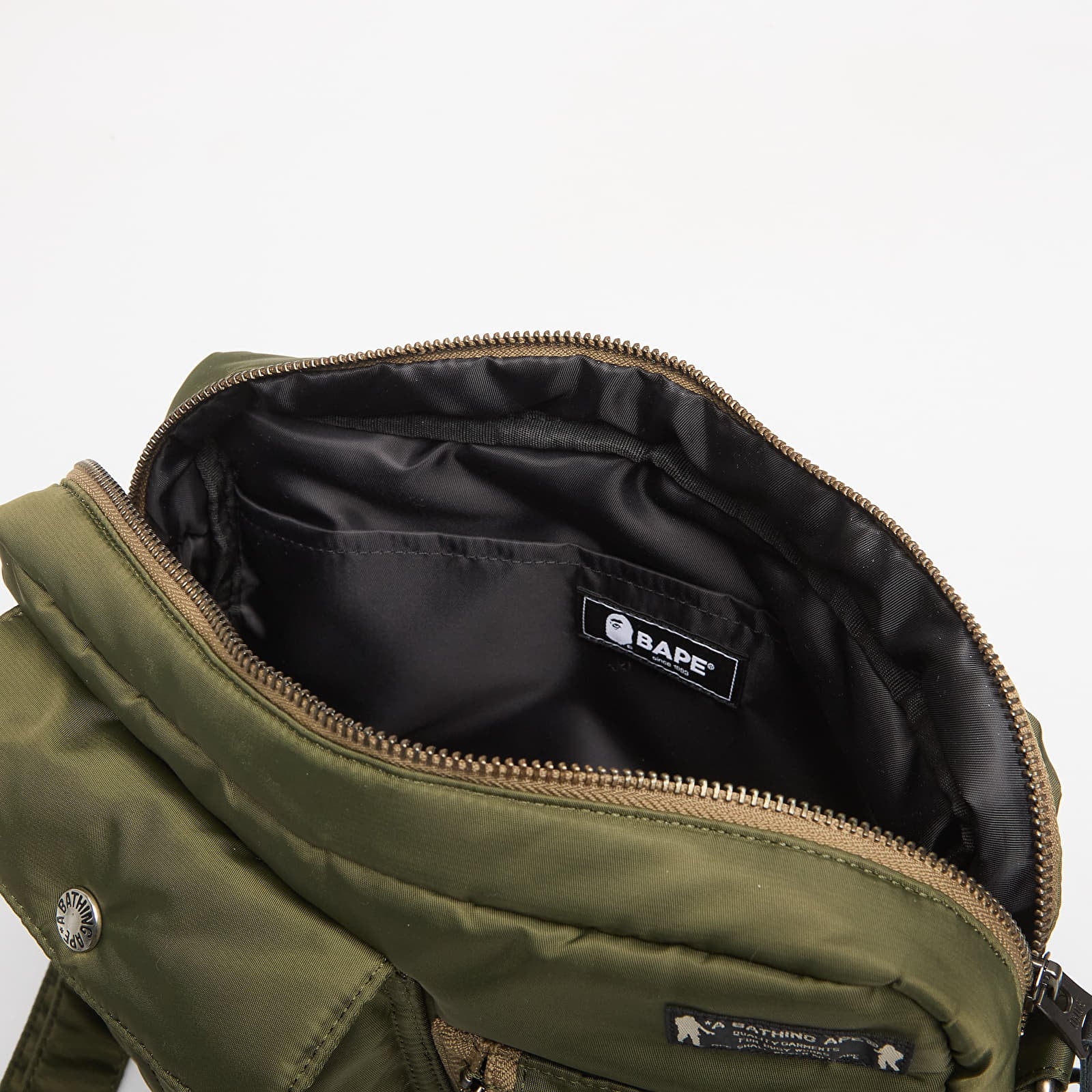 Ristilaukut A BATHING APE Padded Shoulder Bag M Olivedrab