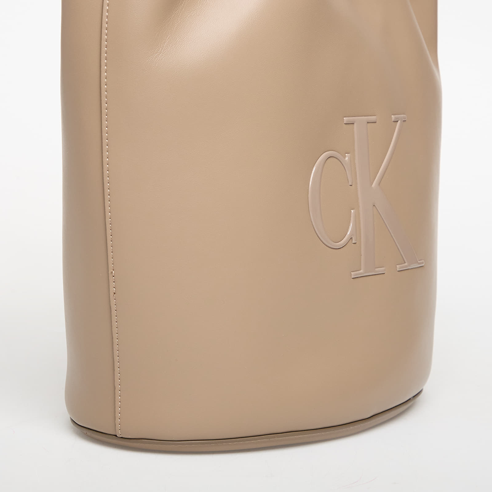 Handtaschen Calvin Klein Bold Ck Large Bucket Bag Dove Grey