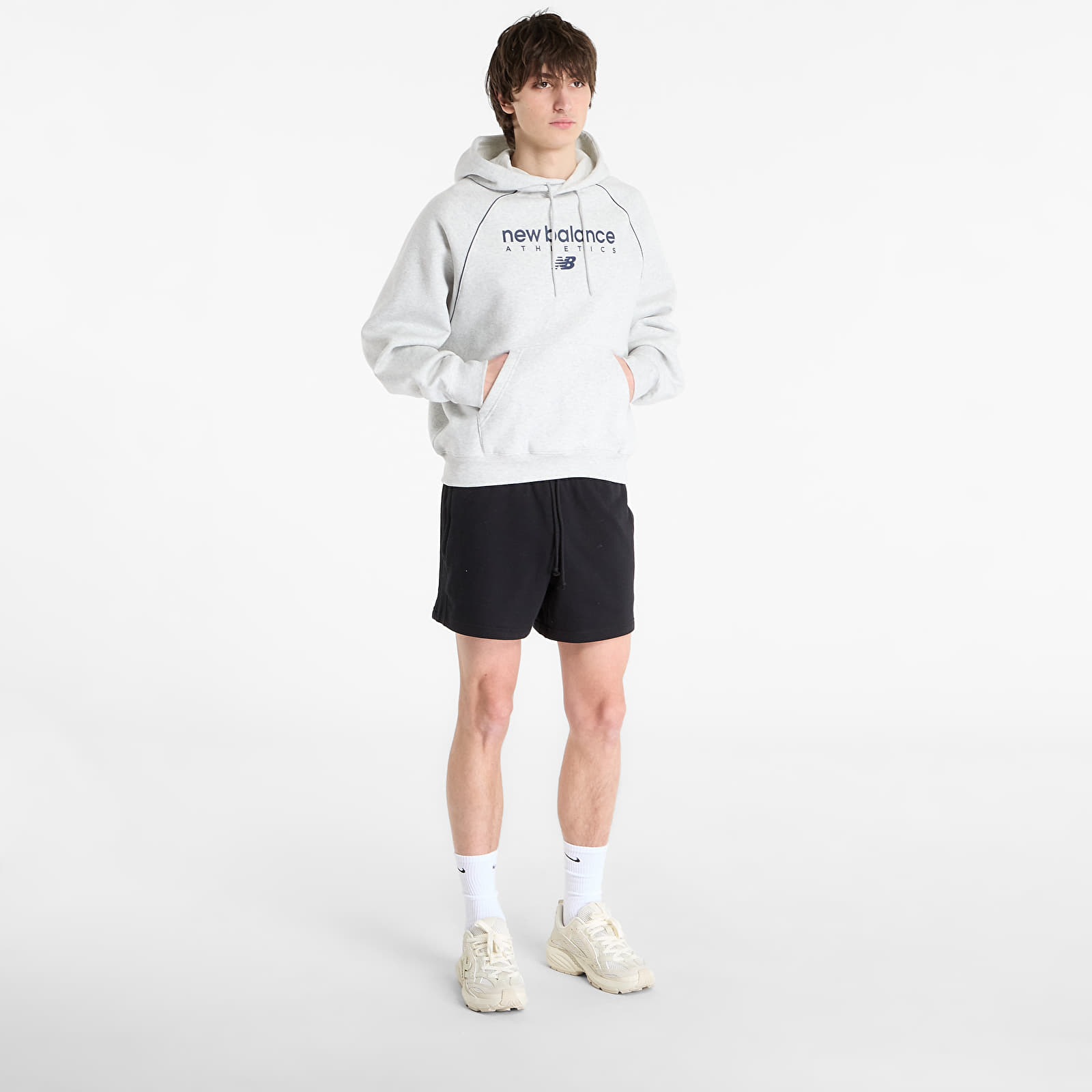 Felpe con cappuccio uomo New Balance Linear Graphic Fleece Hoodie Ash Heather