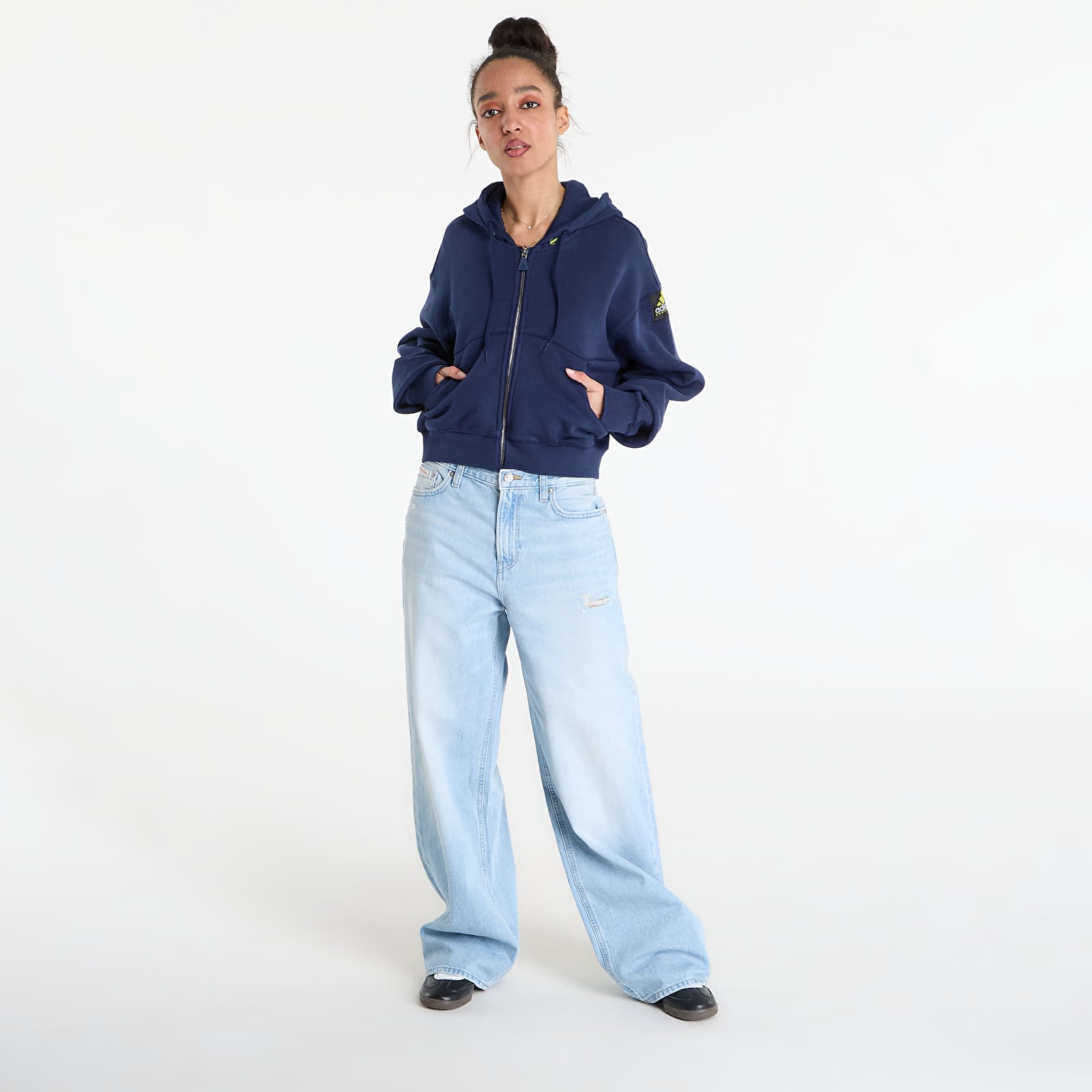 Sweatjacken und Sweatshirts adidas Cropped Hoodie Night Indigo