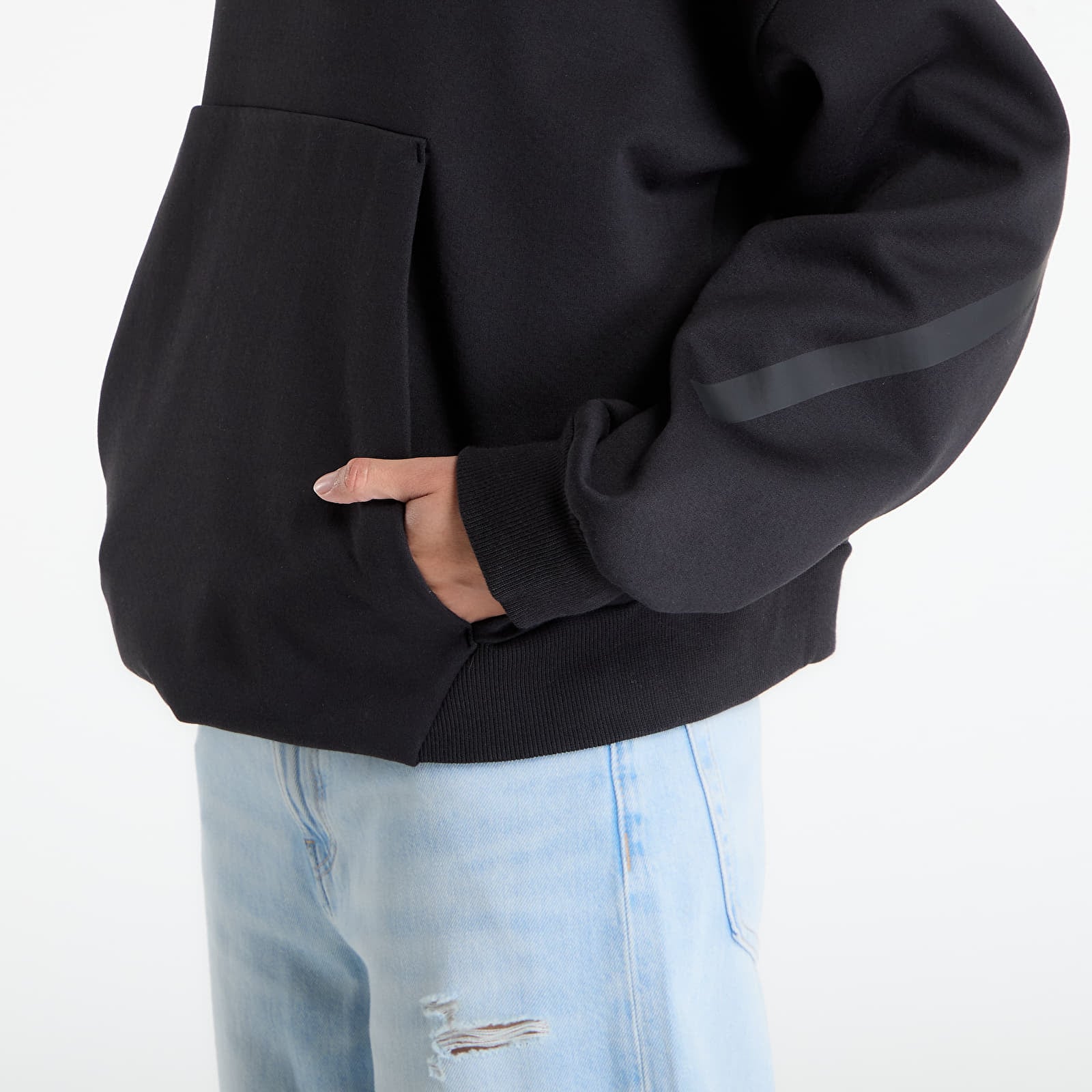 Sweatjacken und Sweatshirts adidas W Z.N.E. Oh Hd Black