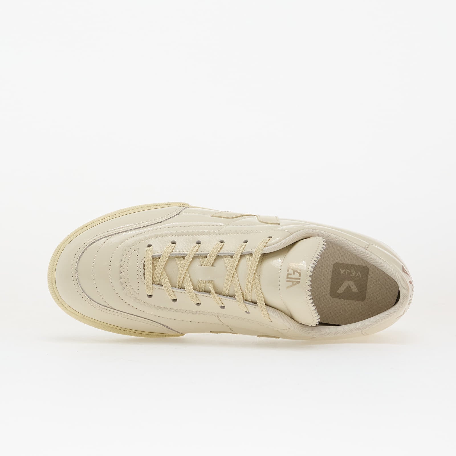 Дамски кецове и обувки Veja W Panenka Off-White