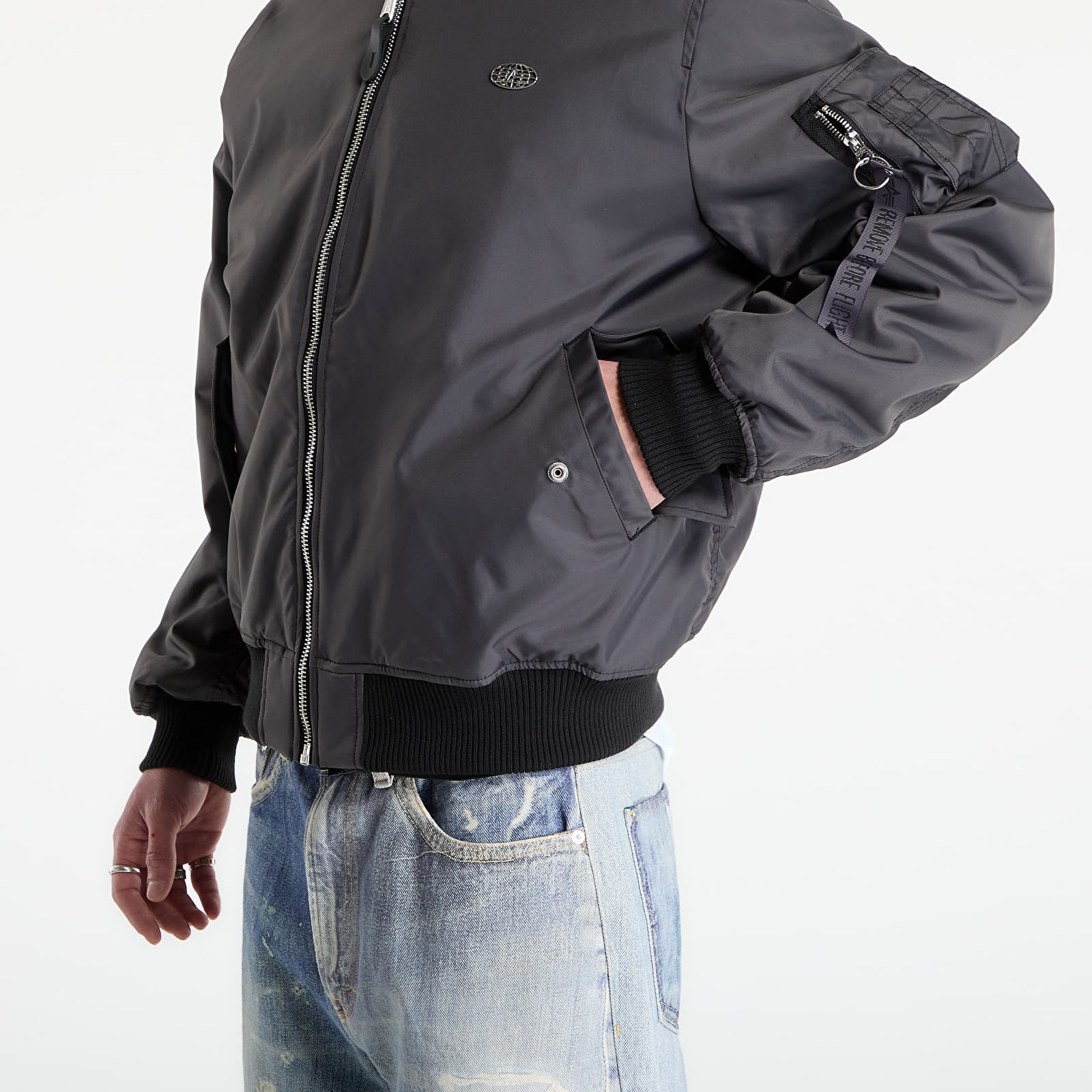 Geci Alpha Industries World Logo MA-1 Vintage Grey